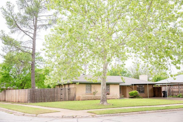 4648 UNIVERSITY AVE, WICHITA FALLS, TX 76308, photo 2 of 29