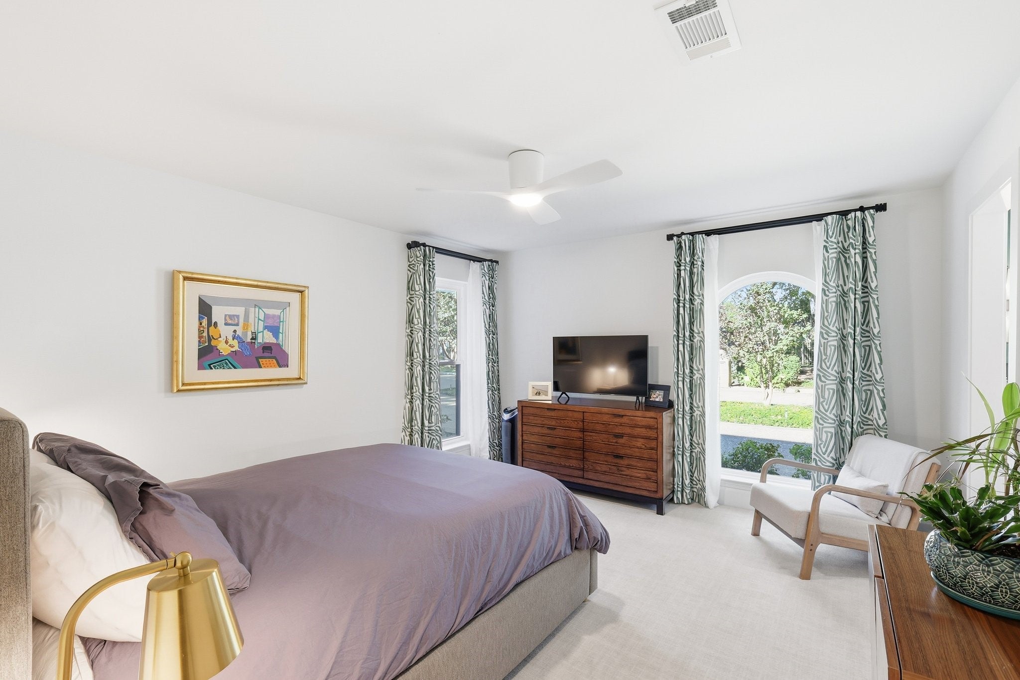 Dallas, Texas, 75248, United States, 4 Bedrooms Bedrooms, ,3 BathroomsBathrooms,Residential,Active,1973343