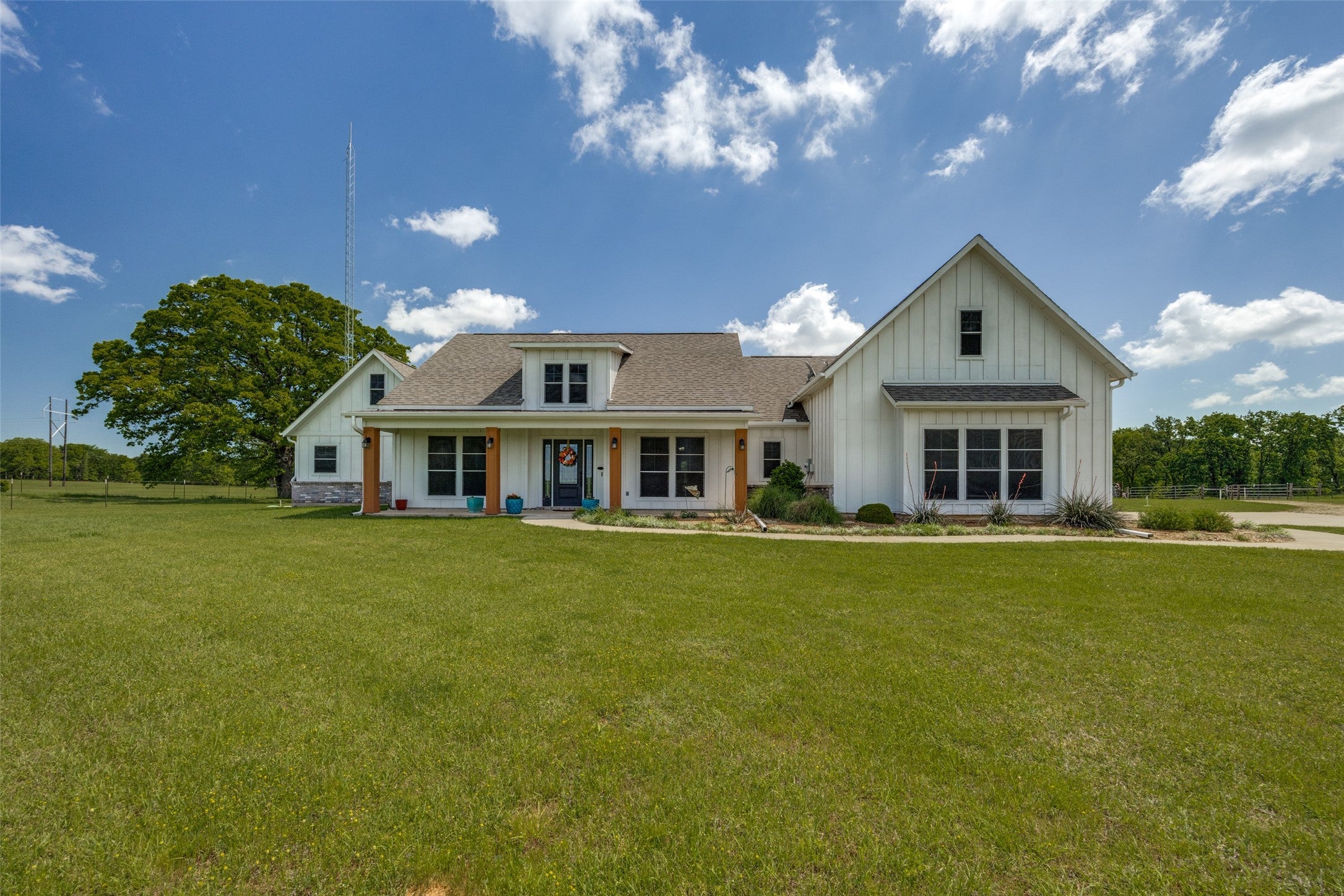 Bells, Texas, 75414, United States, ,3 BathroomsBathrooms,Residential,Active,1808226