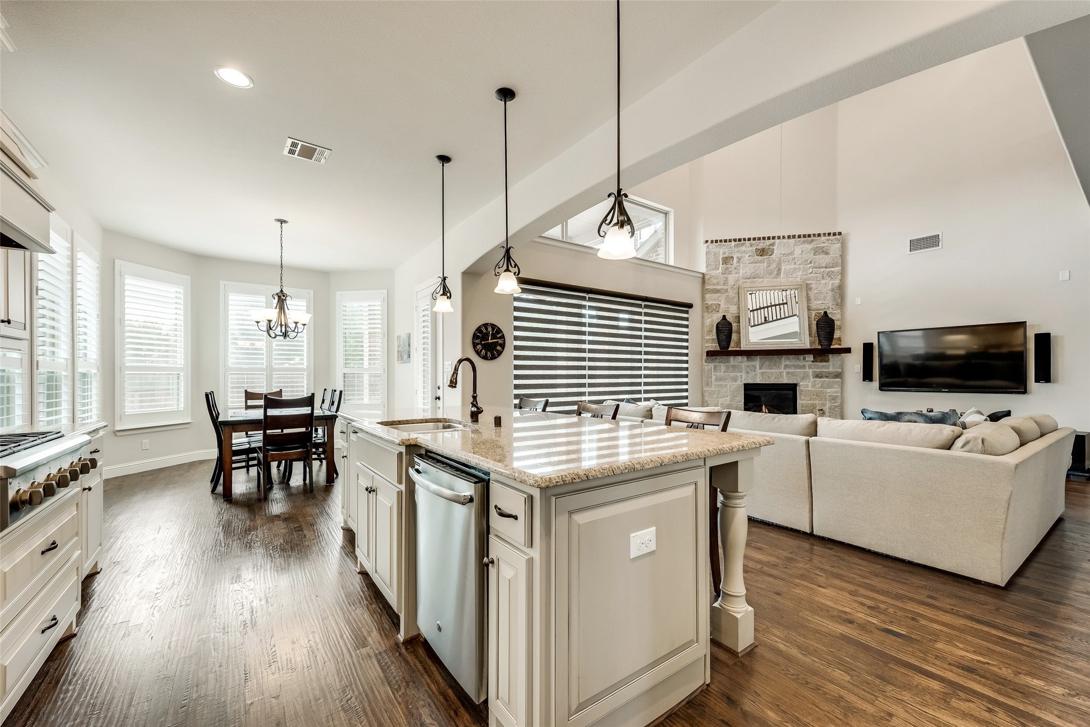 Keller, Texas, 76248, United States, 5 Bedrooms Bedrooms, ,7 BathroomsBathrooms,Residential,Active,2006850