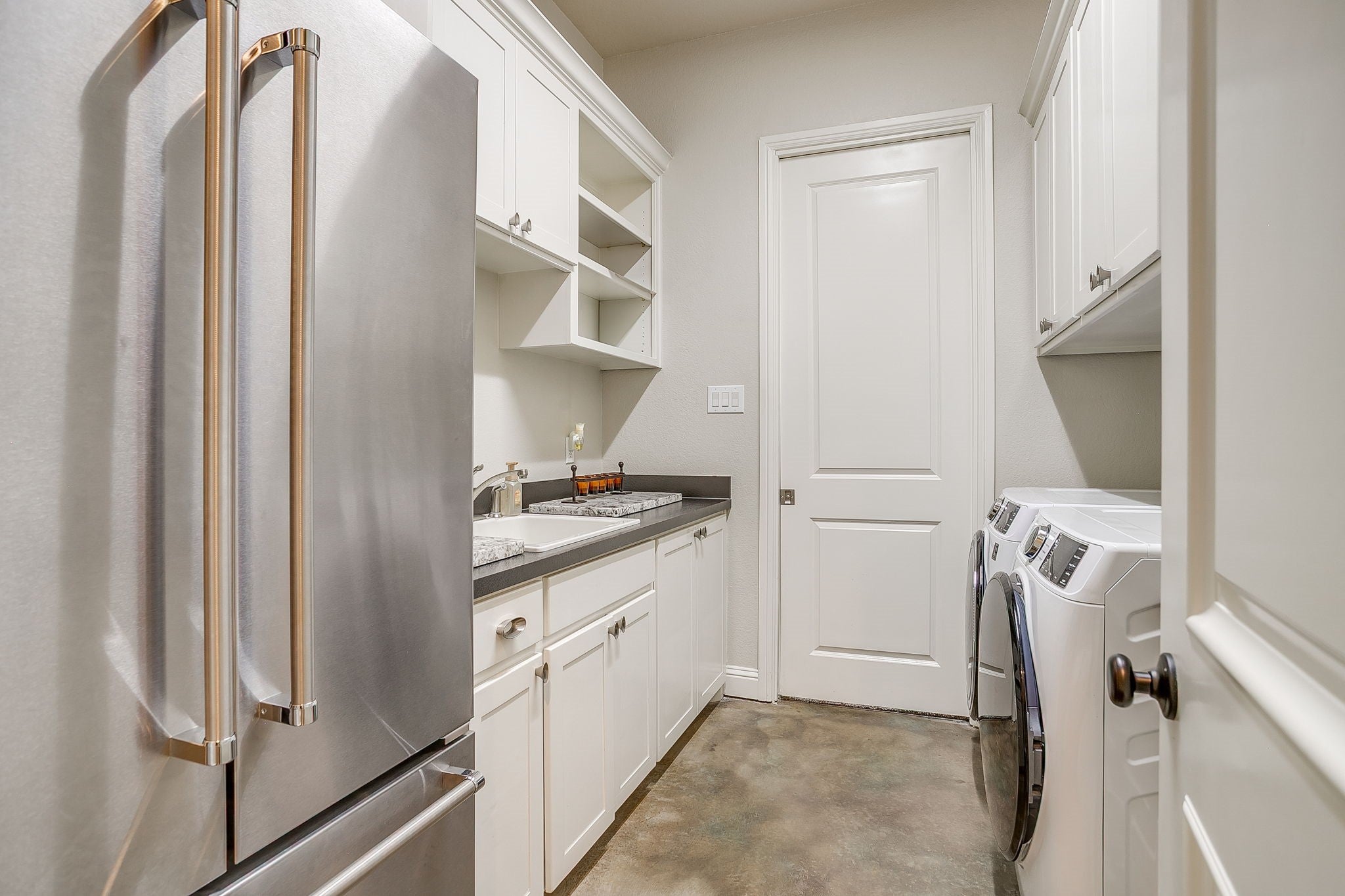 Fort Worth, Texas, 76108, United States, 5 Bedrooms Bedrooms, ,6 BathroomsBathrooms,Residential,Active,1922287