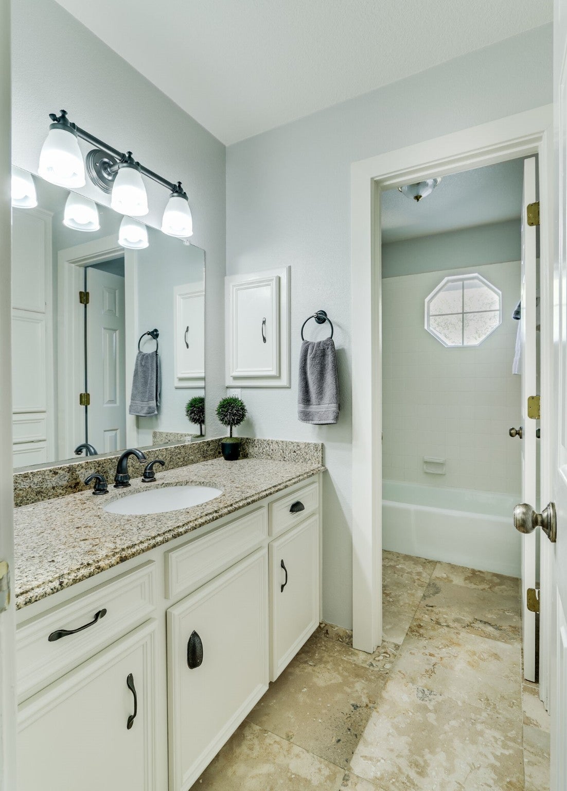 Copper Canyon, Texas, 76226, United States, ,4 BathroomsBathrooms,Residential,Pending,1808155