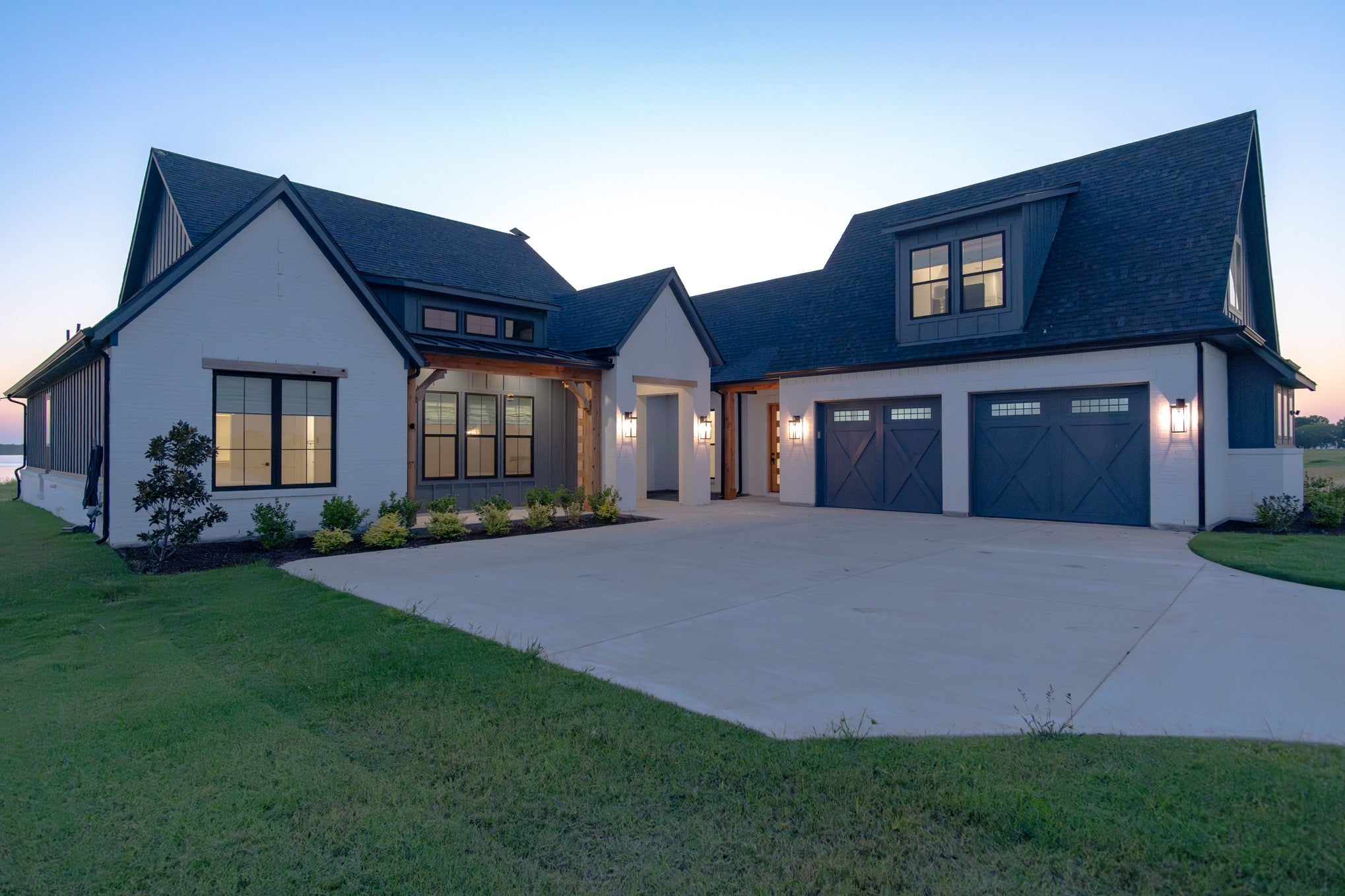 Honey Grove, Texas, 75446, United States, 5 Bedrooms Bedrooms, ,5 BathroomsBathrooms,Residential,Active,1944271