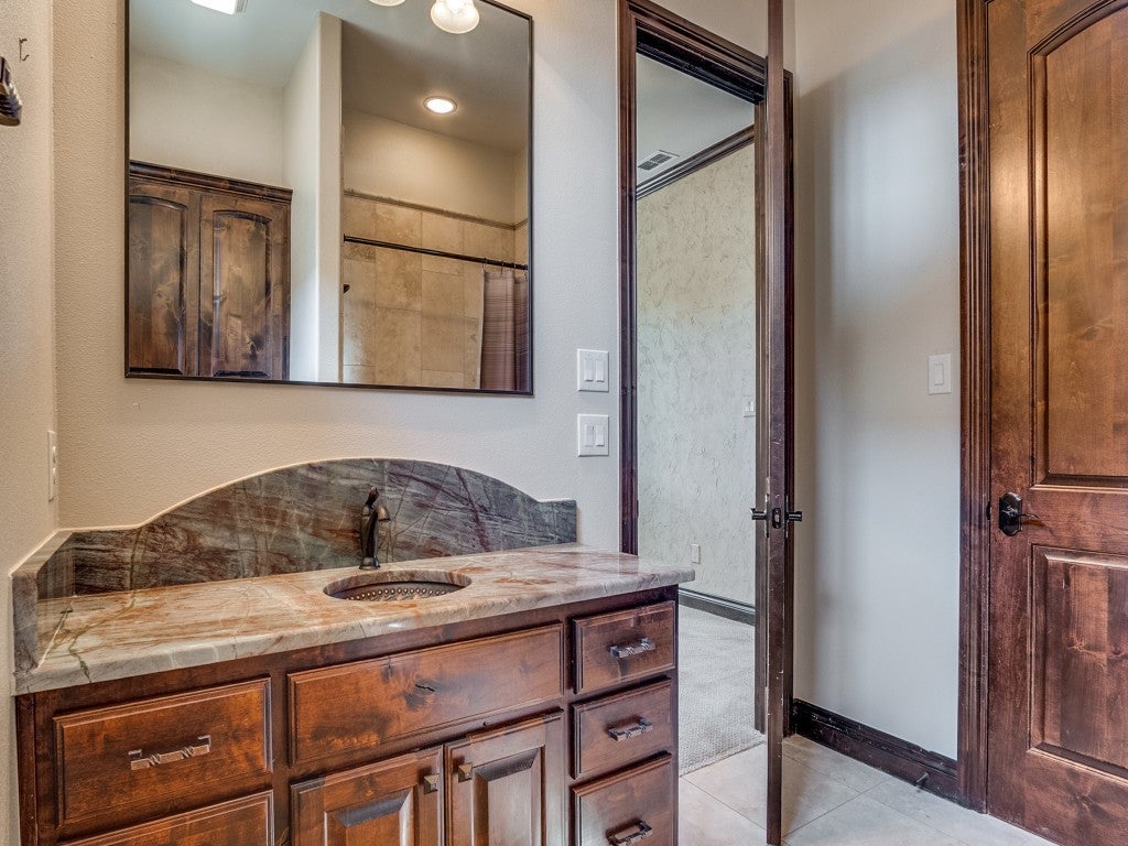 Graham, Texas, 76450, United States, 4 Bedrooms Bedrooms, ,4 BathroomsBathrooms,Residential,Active,1944034