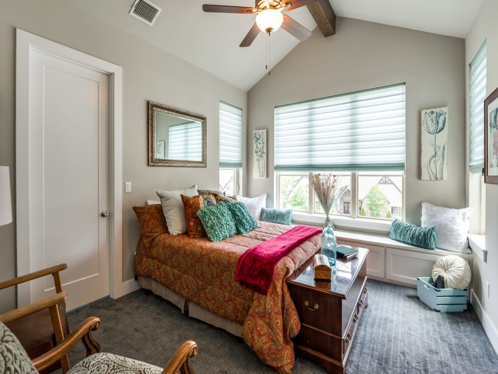 Tyler, Texas, 75709, United States, 4 Bedrooms Bedrooms, ,5 BathroomsBathrooms,Residential,Active,2015815