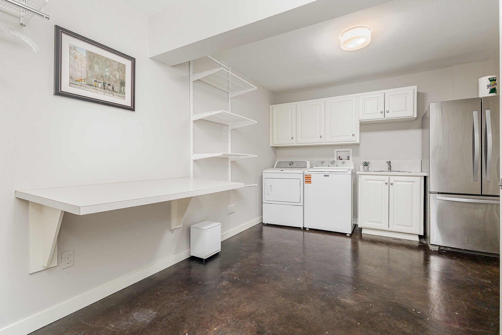 Dallas, Texas, 75240, United States, 6 Bedrooms Bedrooms, ,4 BathroomsBathrooms,Residential,Active,1894543