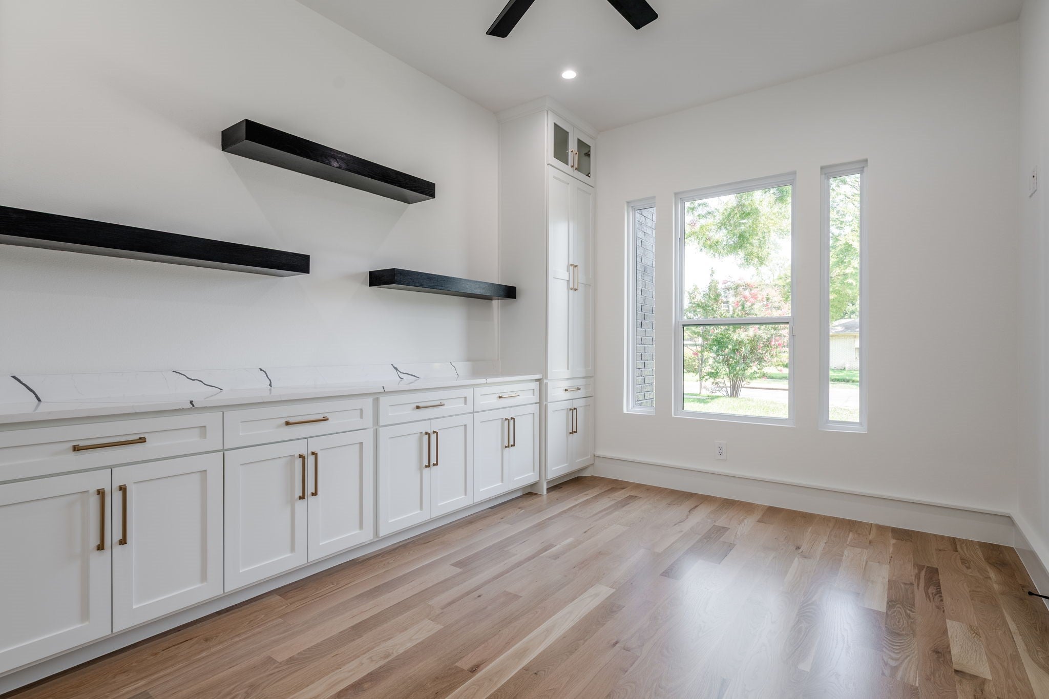 Dallas, Texas, 75209, United States, 4 Bedrooms Bedrooms, ,5 BathroomsBathrooms,Residential,Active,1942360