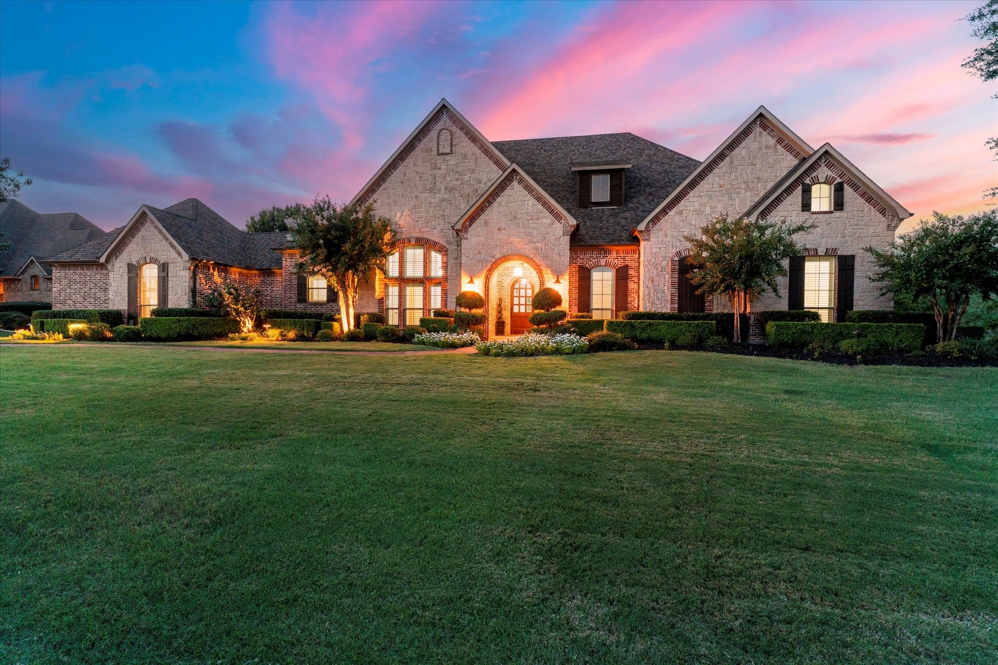 Prosper, Texas, 75078, United States, 4 Bedrooms Bedrooms, ,5 BathroomsBathrooms,Residential,Active,1936432