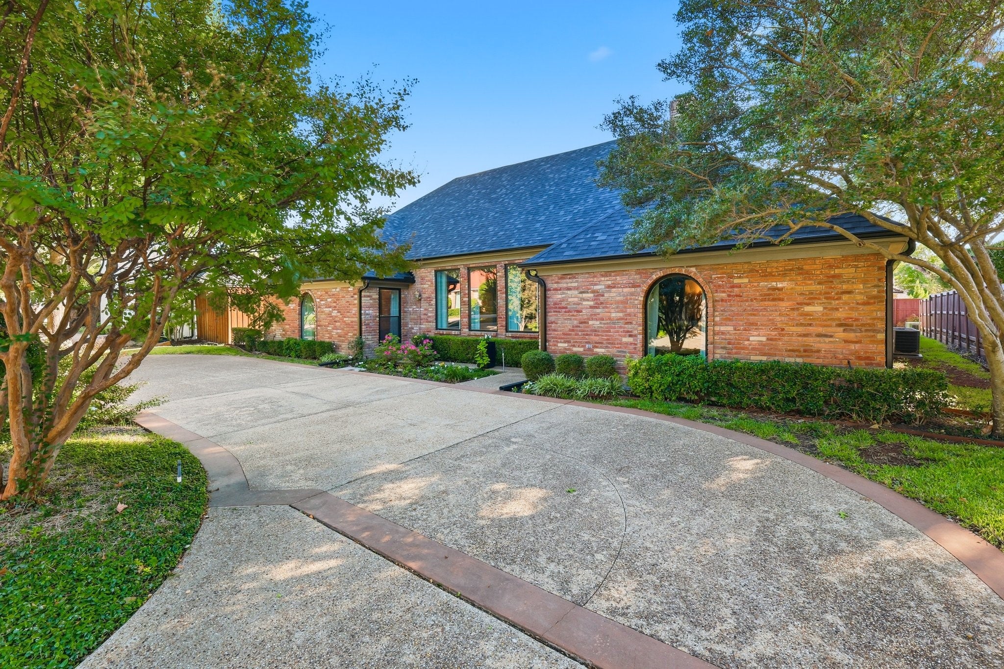 Dallas, Texas, 75248, United States, 4 Bedrooms Bedrooms, ,3 BathroomsBathrooms,Residential,Active,1973343