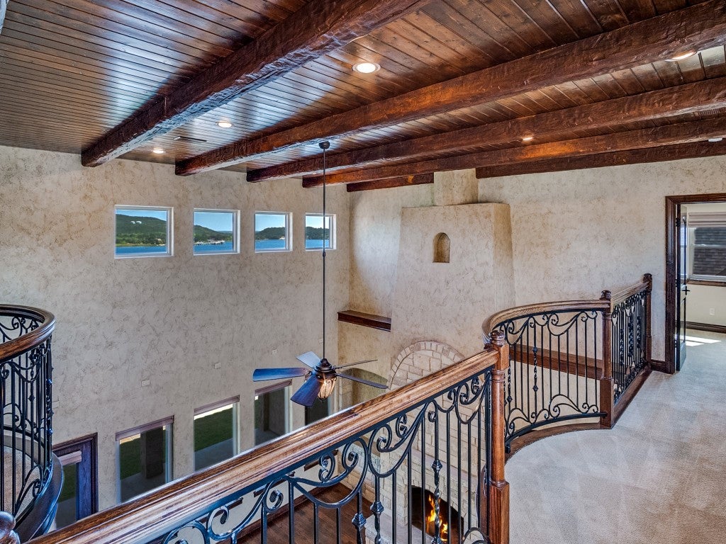 Graham, Texas, 76450, United States, 4 Bedrooms Bedrooms, ,4 BathroomsBathrooms,Residential,Active,1944034