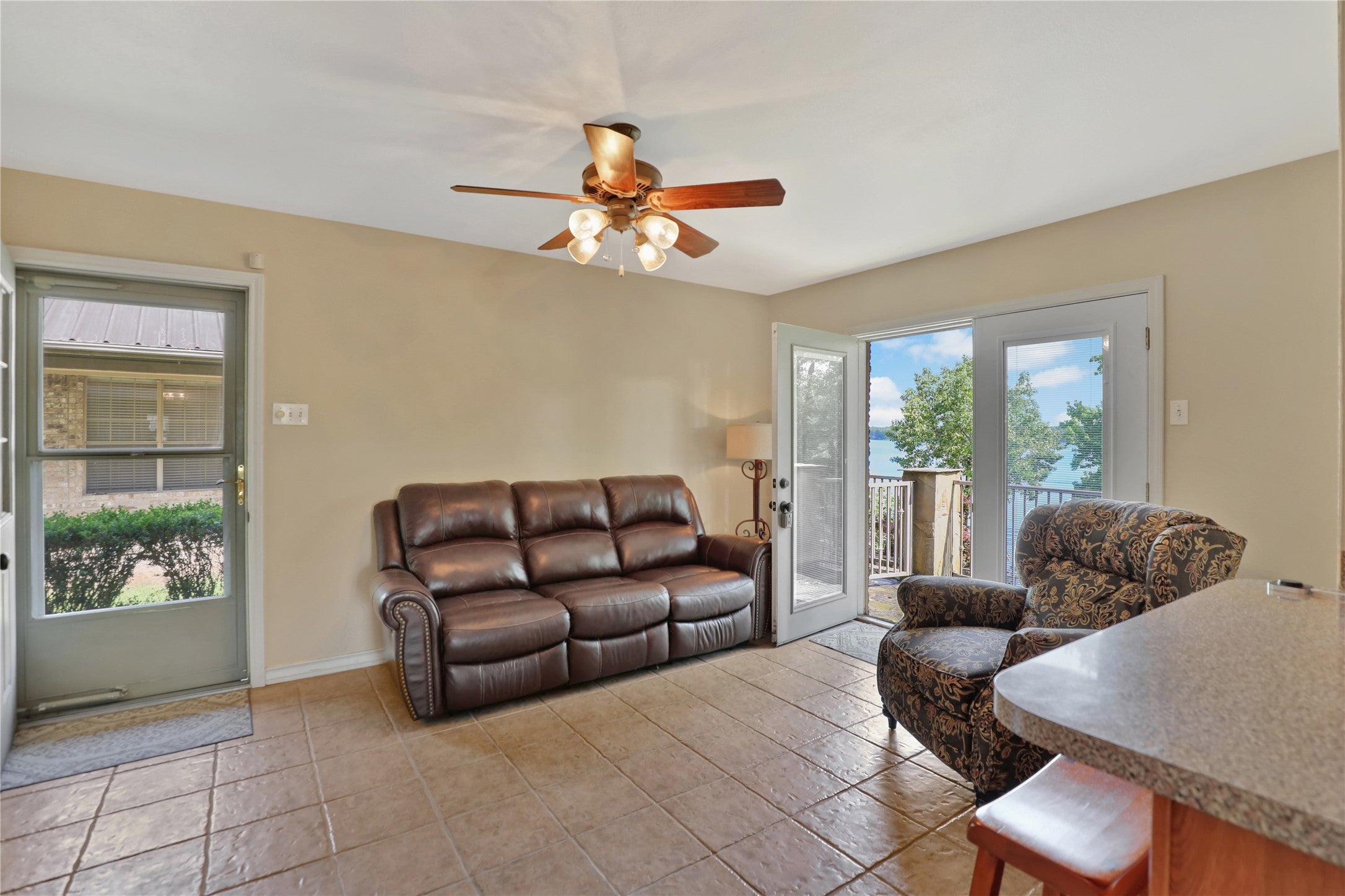 Scroggins, Texas, 75480, United States, 5 Bedrooms Bedrooms, ,5 BathroomsBathrooms,Residential,Active,1781819