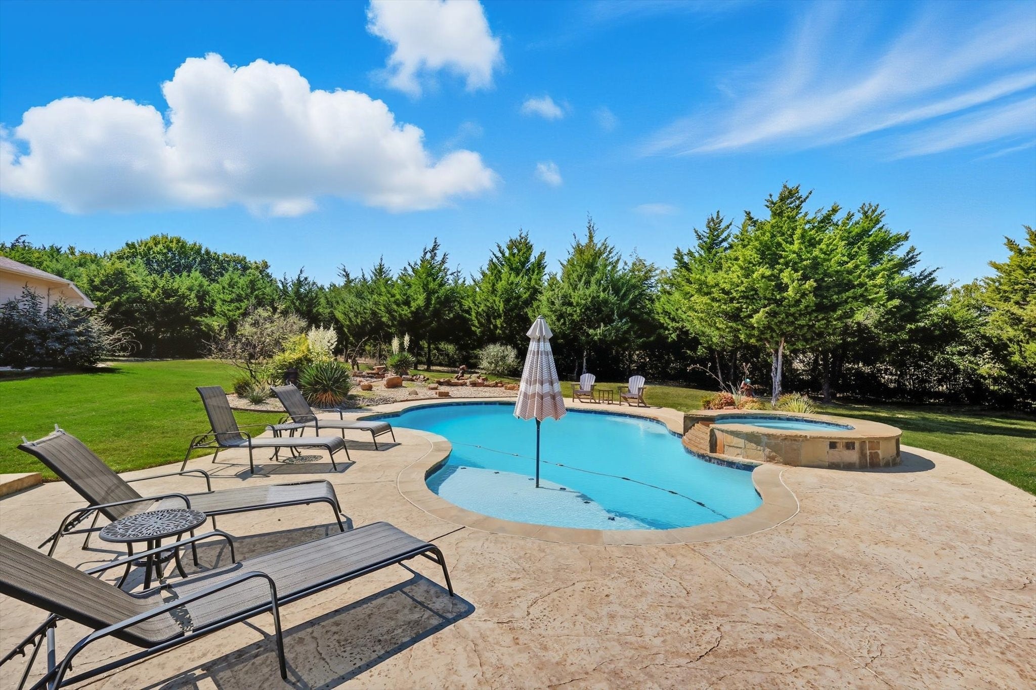 Melissa, Texas, 75454, United States, 4 Bedrooms Bedrooms, ,3 BathroomsBathrooms,Residential,Active,1961956