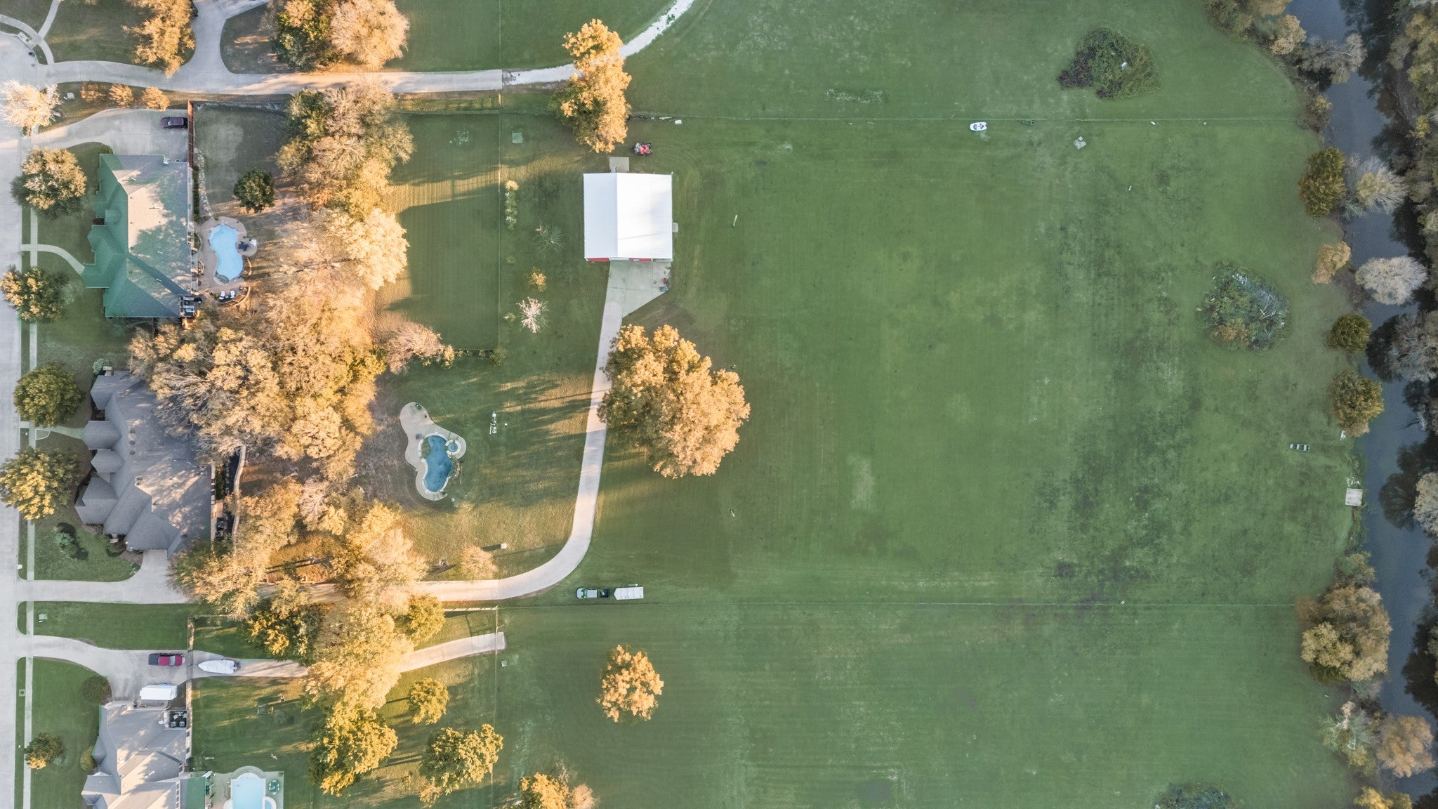 Midlothian, Texas, 76065, United States, 4 Bedrooms Bedrooms, ,4 BathroomsBathrooms,Residential,Active,1992317