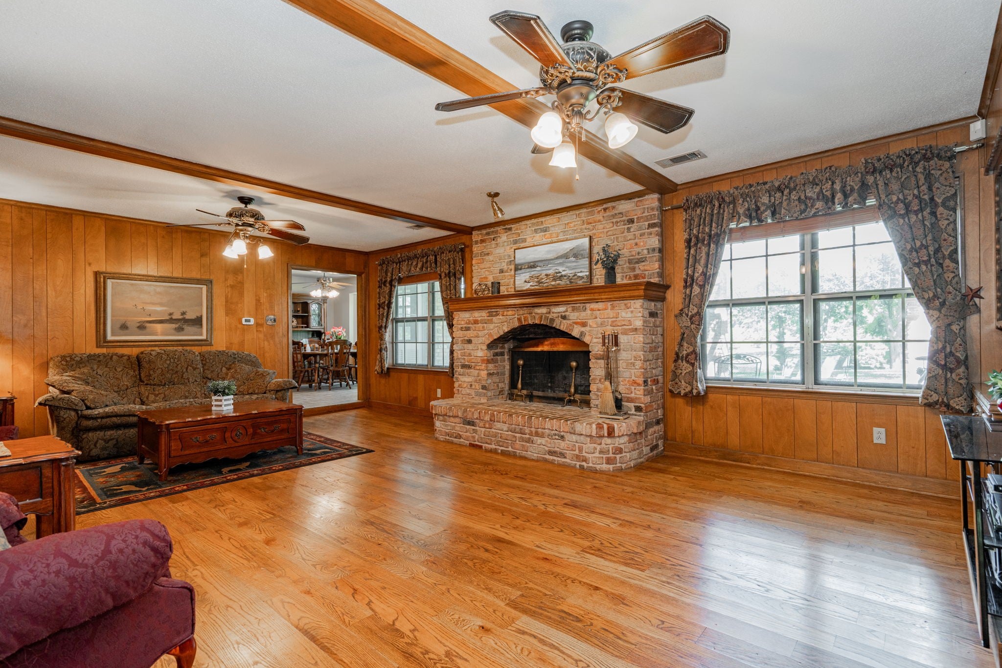 Seagoville, Texas, 75159, United States, 4 Bedrooms Bedrooms, ,5 BathroomsBathrooms,Residential,Active,1810463