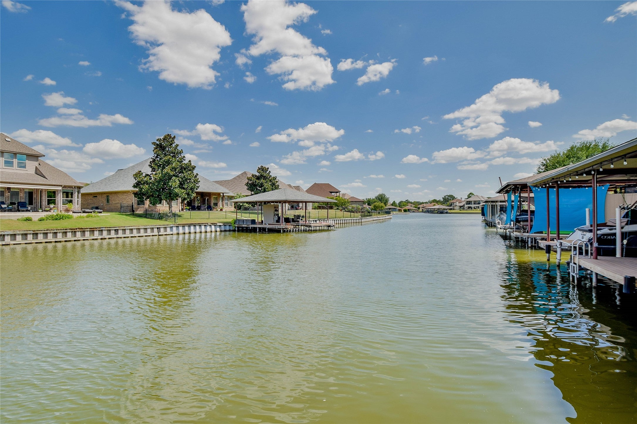 Granbury, Texas, 76048, United States, 4 Bedrooms Bedrooms, ,3 BathroomsBathrooms,Residential,Active,1929707