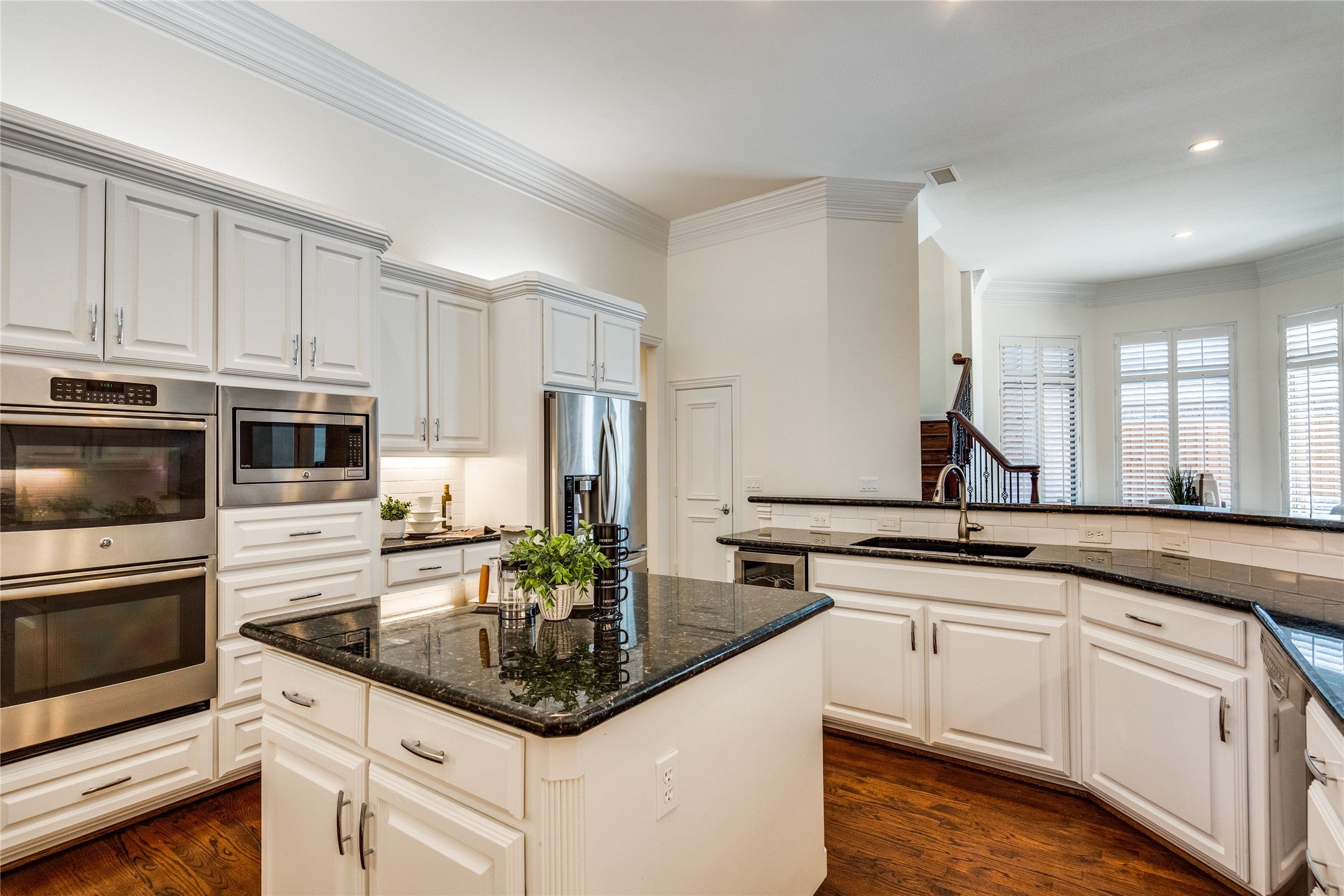 Frisco, Texas, 75034, United States, 4 Bedrooms Bedrooms, ,5 BathroomsBathrooms,Residential,Active,1900185
