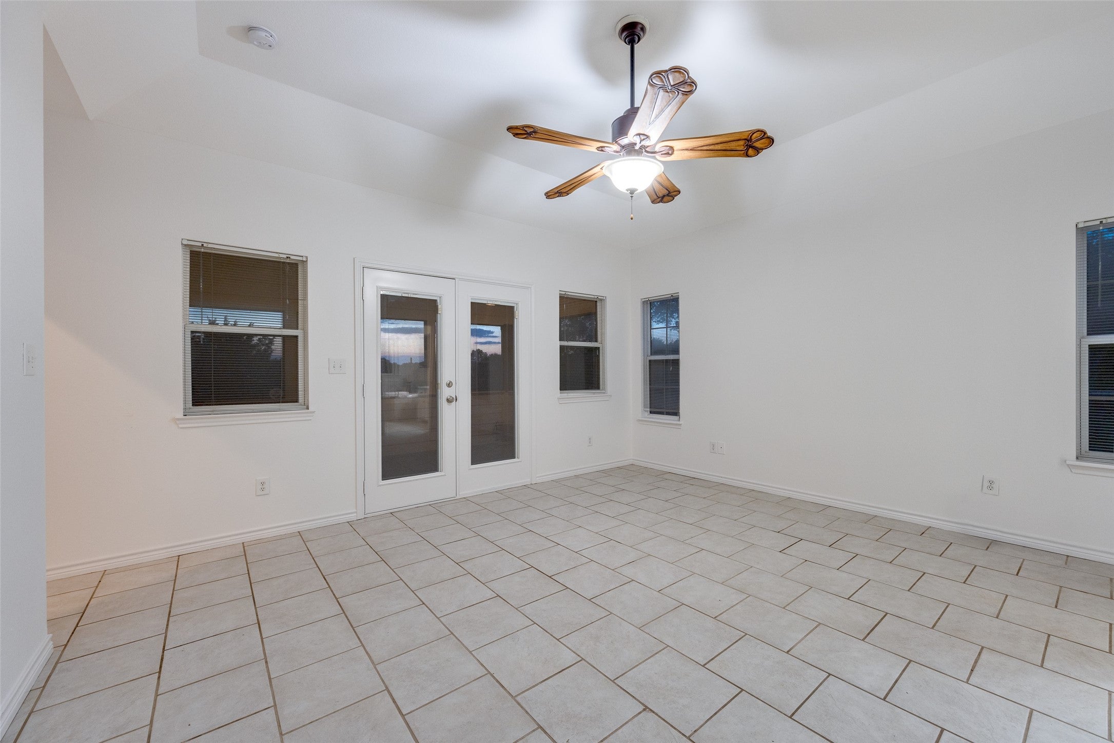 Leonard, Texas, 75452, United States, 2 Bedrooms Bedrooms, ,2 BathroomsBathrooms,Residential,Active,1920262