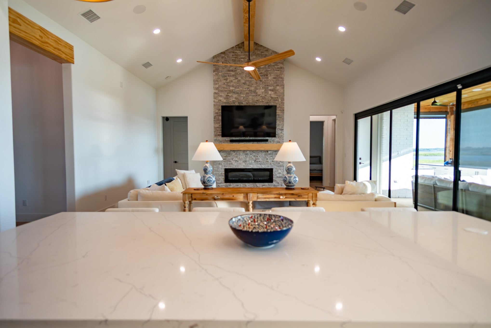 Honey Grove, Texas, 75446, United States, 5 Bedrooms Bedrooms, ,5 BathroomsBathrooms,Residential,Active,1944271