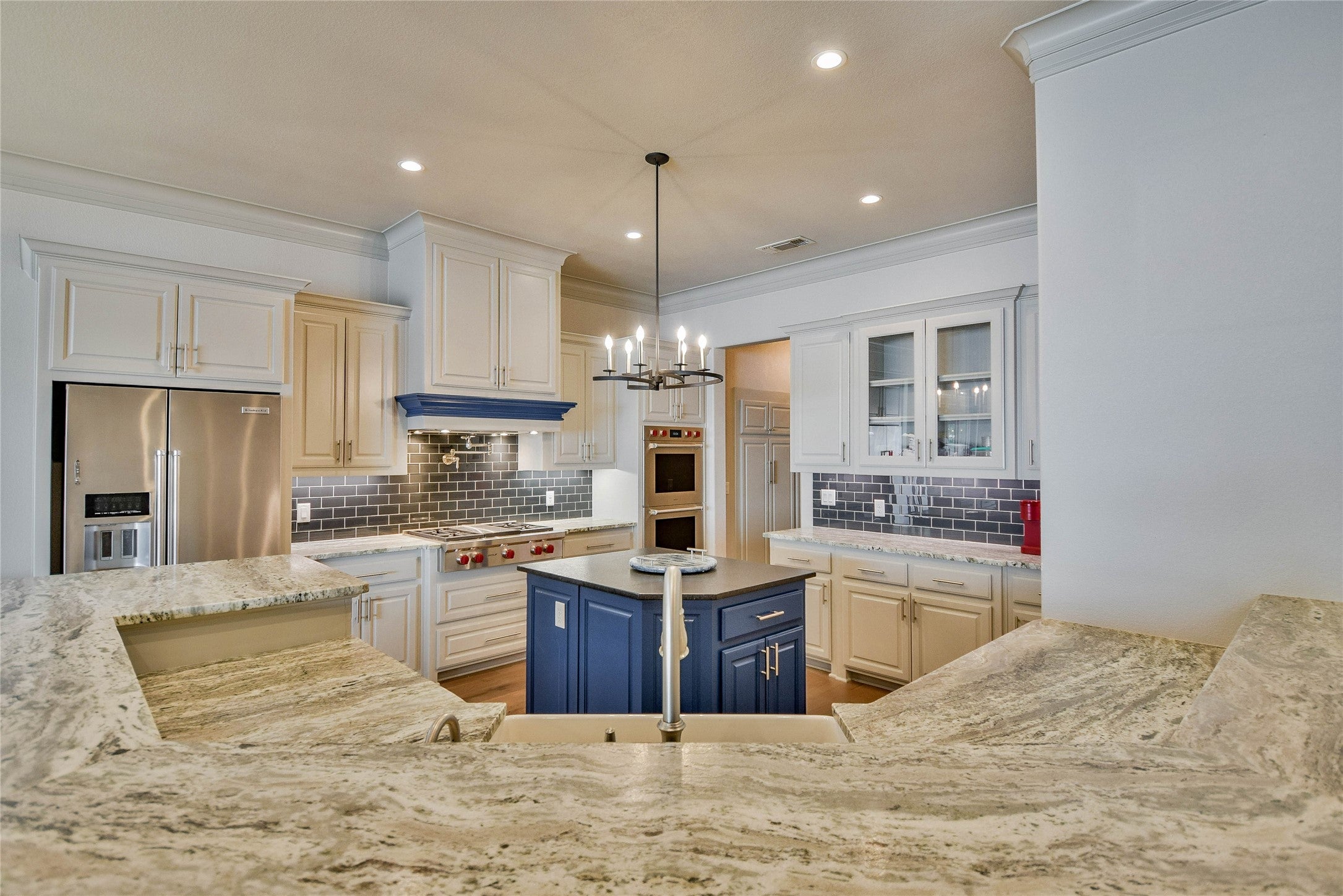 Granbury, Texas, 76048, United States, 3 Bedrooms Bedrooms, ,3 BathroomsBathrooms,Residential,Active,1828685