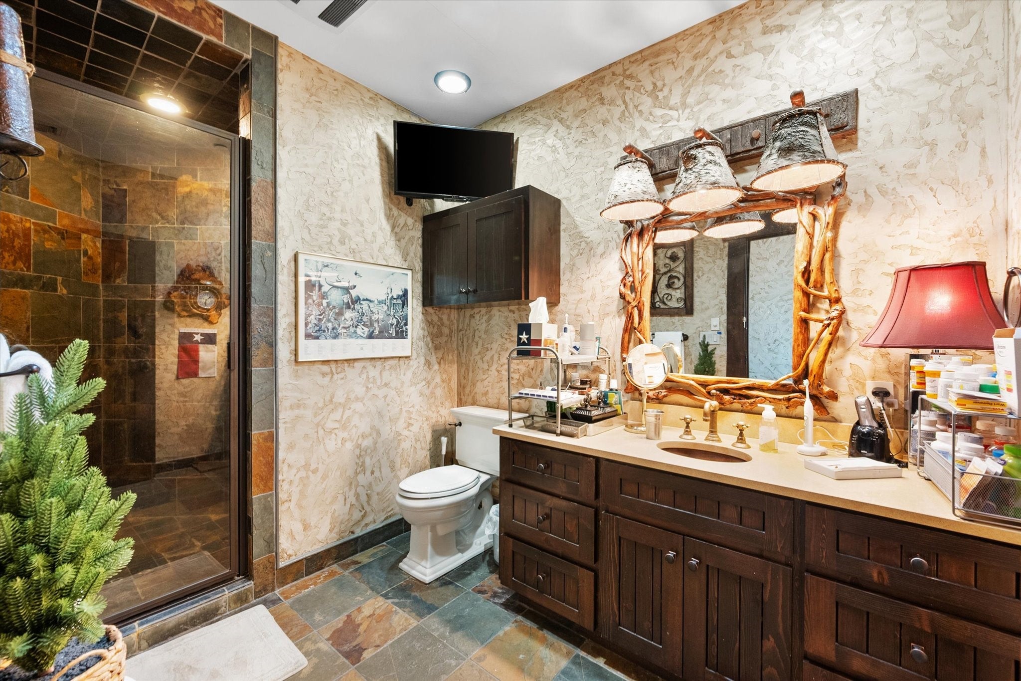 Fort Worth, Texas, 76102, United States, ,3 BathroomsBathrooms,Residential,Active,1808184