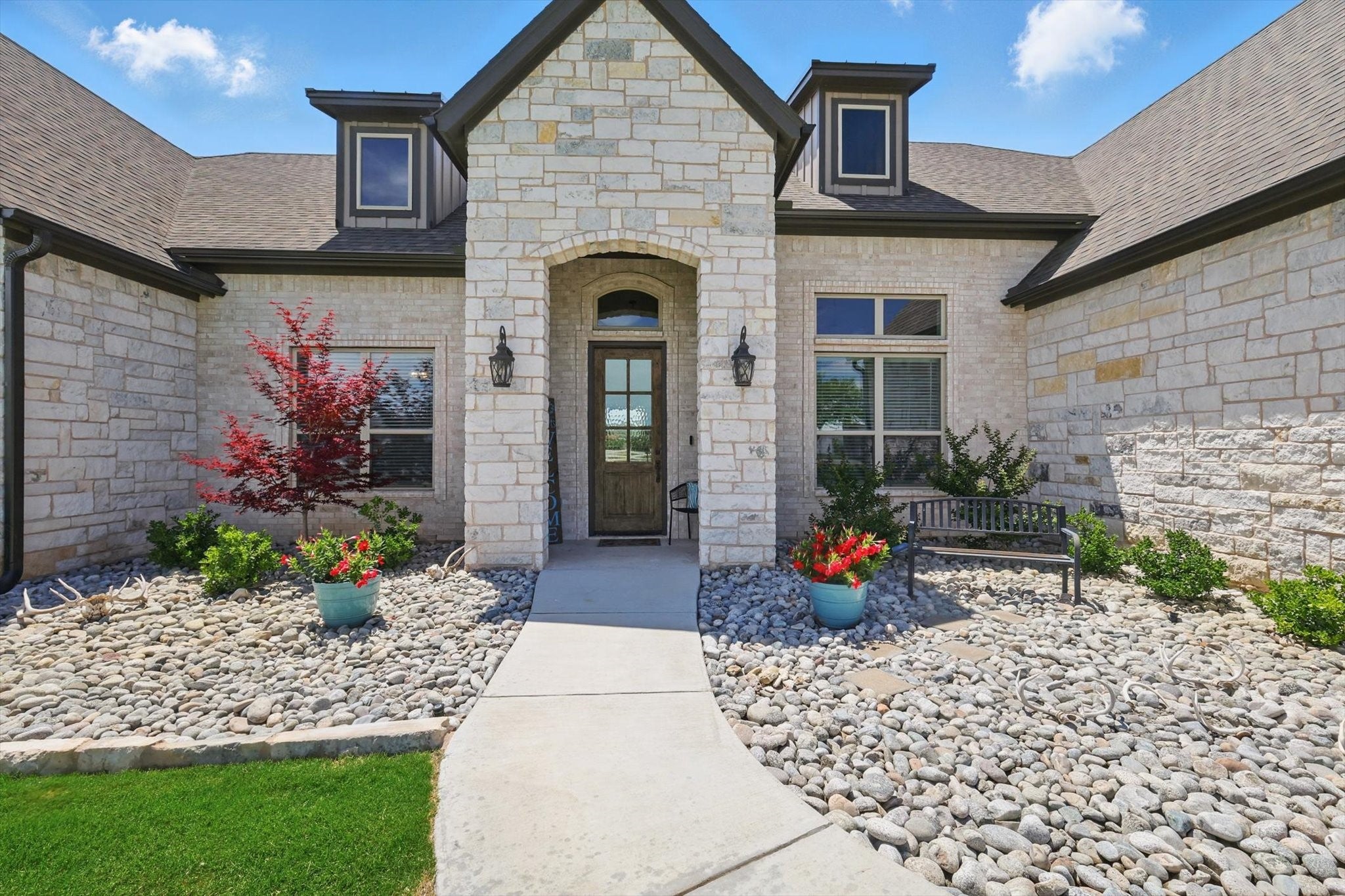 Fort Worth, Texas, 76126, United States, 4 Bedrooms Bedrooms, ,6 BathroomsBathrooms,Residential,Active,1828687