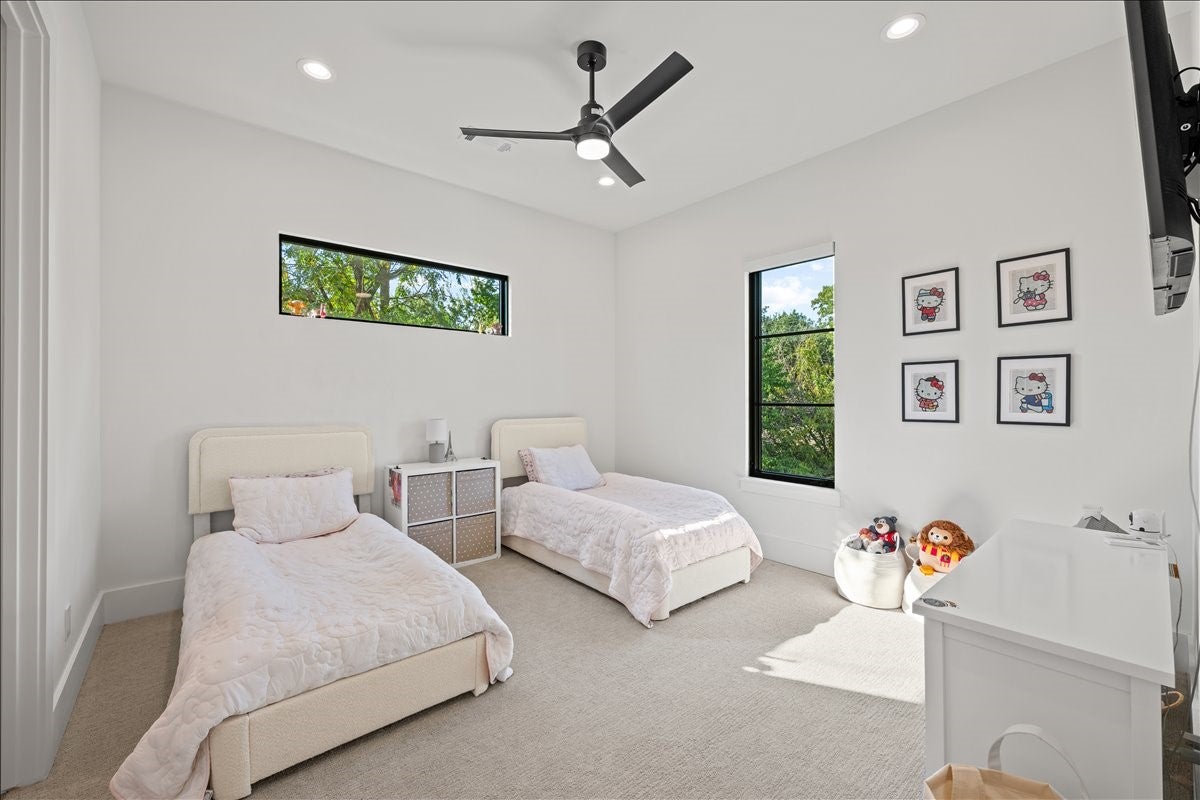 Dallas, Texas, 75206, United States, 4 Bedrooms Bedrooms, ,5 BathroomsBathrooms,Residential,Active,1967298