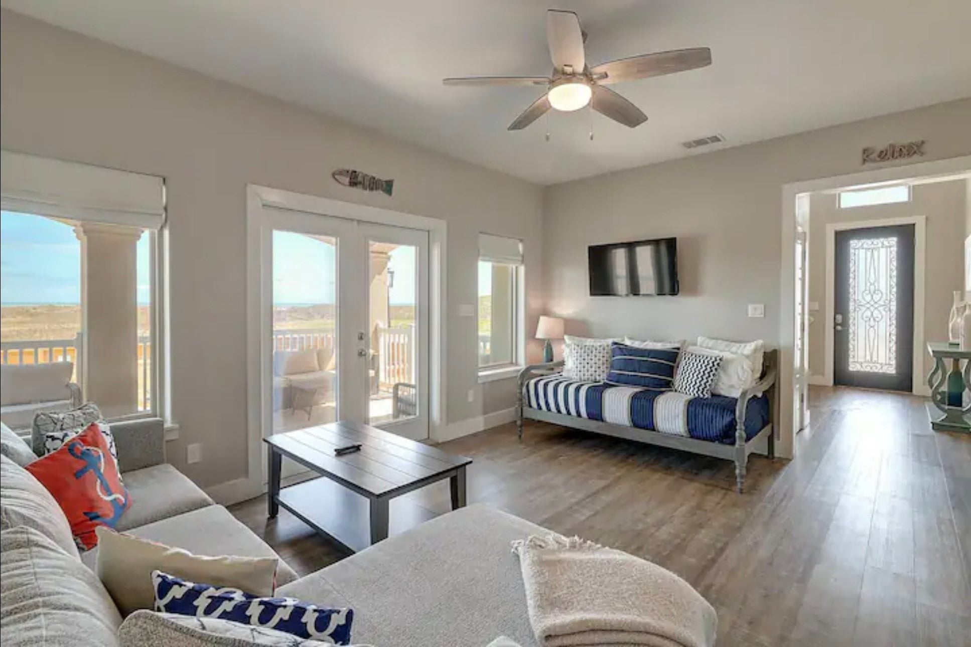 Port Aransas, Texas, 78373, United States, 4 Bedrooms Bedrooms, ,4 BathroomsBathrooms,Residential,Active,1910137