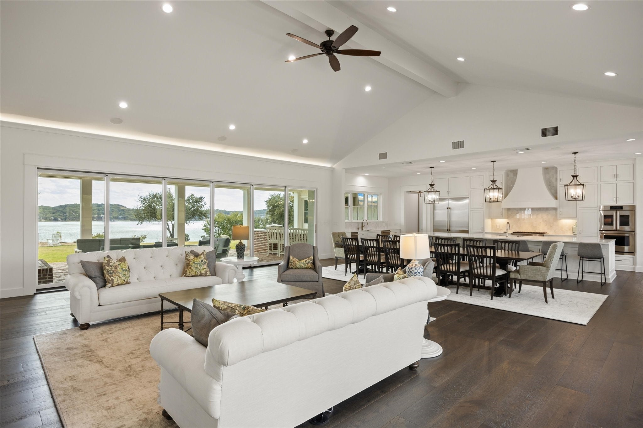 Possum Kingdom Lake, Texas, 76450, United States, 7 Bedrooms Bedrooms, ,9 BathroomsBathrooms,Residential,Active,1808363