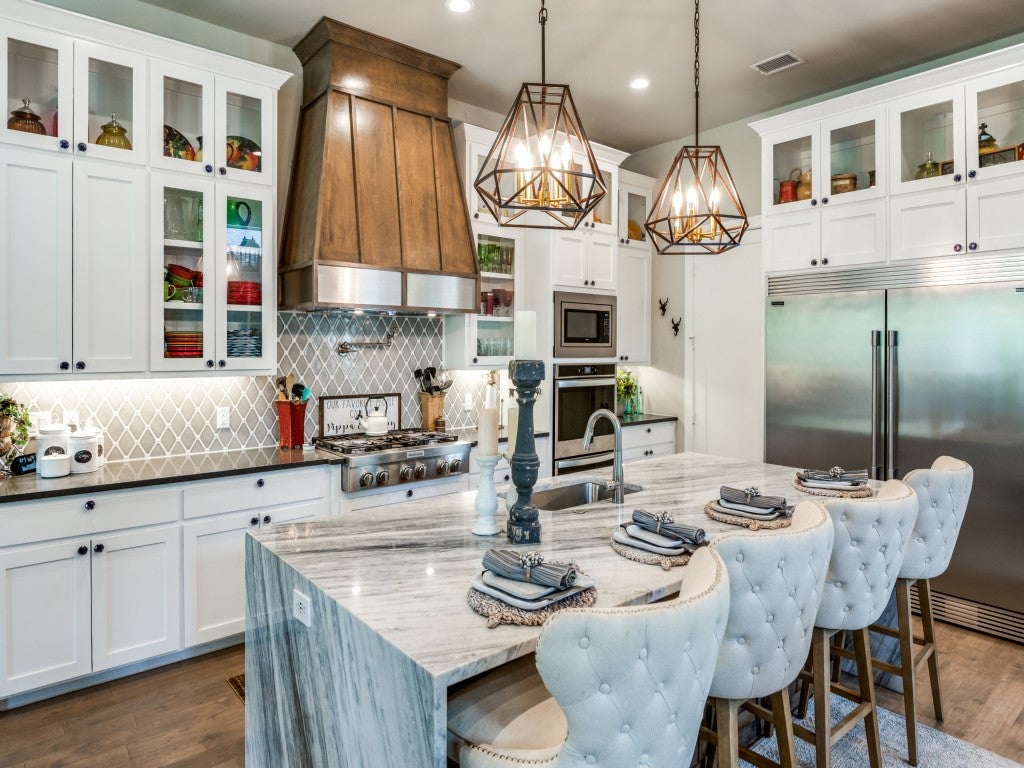 Tyler, Texas, 75709, United States, 4 Bedrooms Bedrooms, ,5 BathroomsBathrooms,Residential,Active,2015815