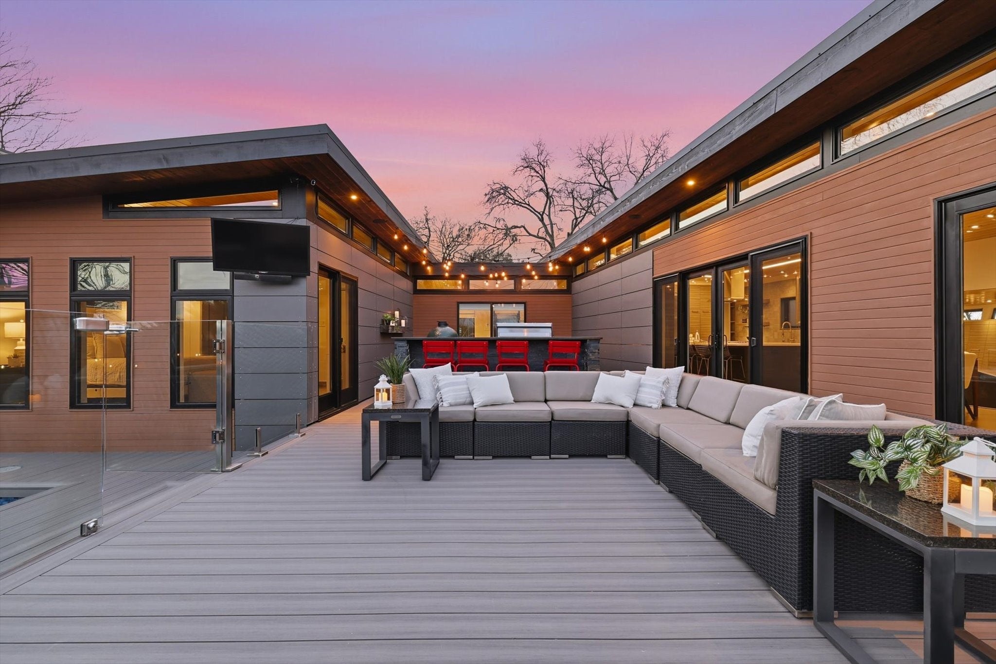 Dallas, Texas, 75218, United States, 3 Bedrooms Bedrooms, ,2 BathroomsBathrooms,Residential,Active,2010190