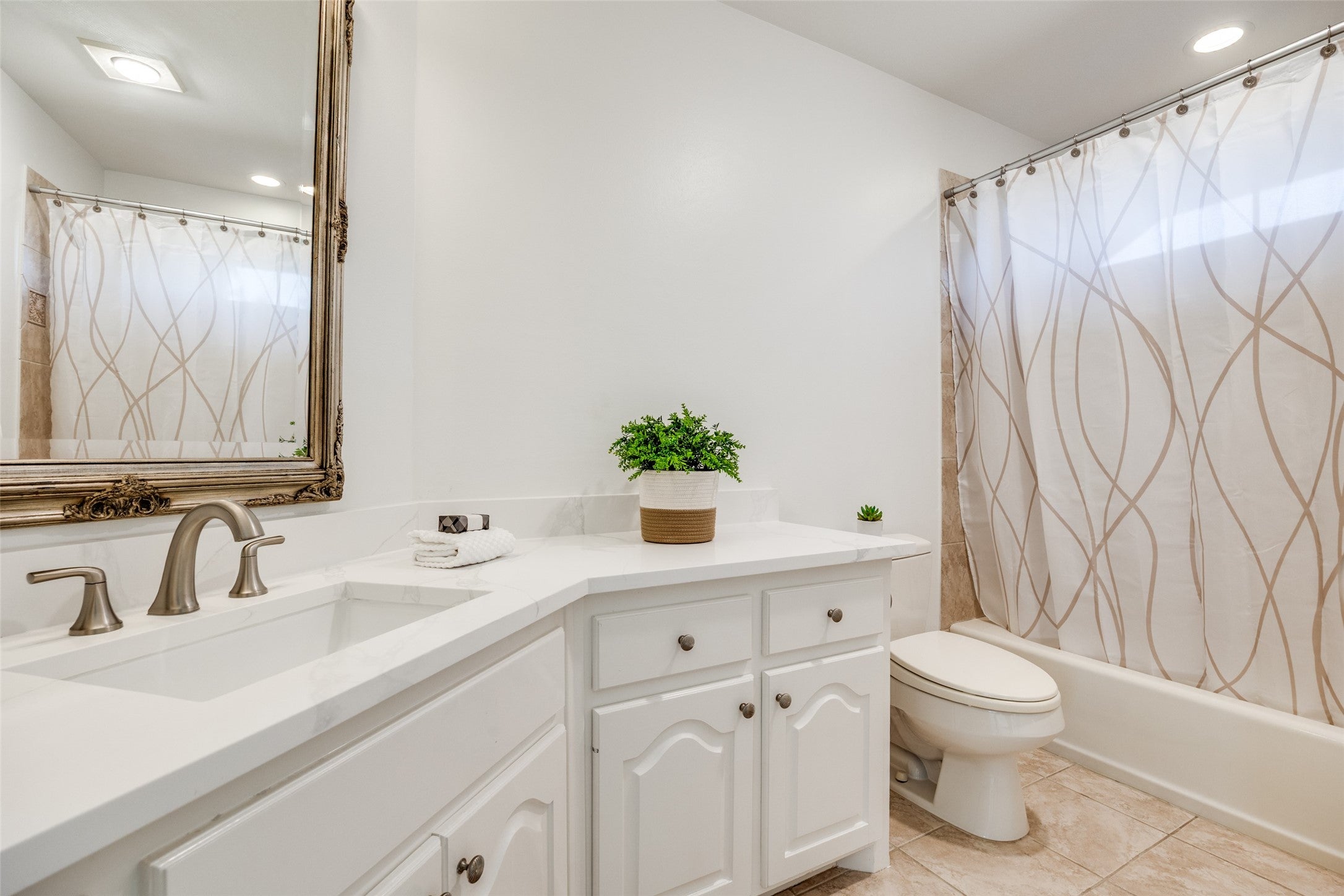 Plano, Texas, 75093, United States, 4 Bedrooms Bedrooms, ,5 BathroomsBathrooms,Residential,Active,1945444