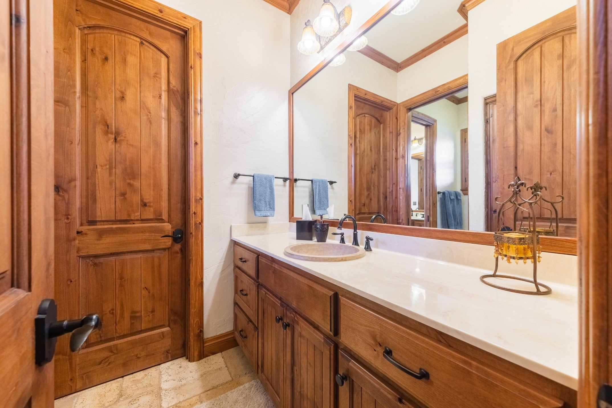 Bertram, Texas, 78605, United States, 4 Bedrooms Bedrooms, ,7 BathroomsBathrooms,Residential,Active,1987224