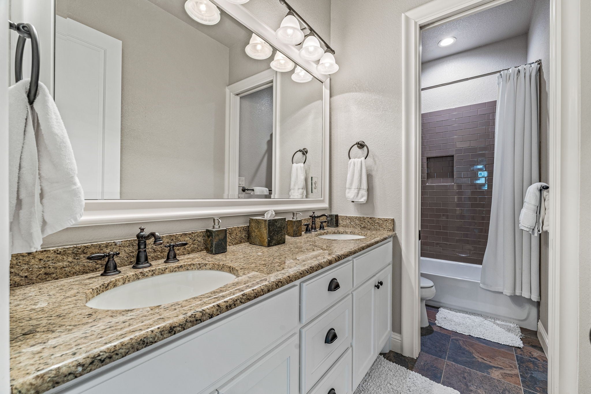 Graford, Texas, 76449, United States, ,6 BathroomsBathrooms,Residential,Active,1852724