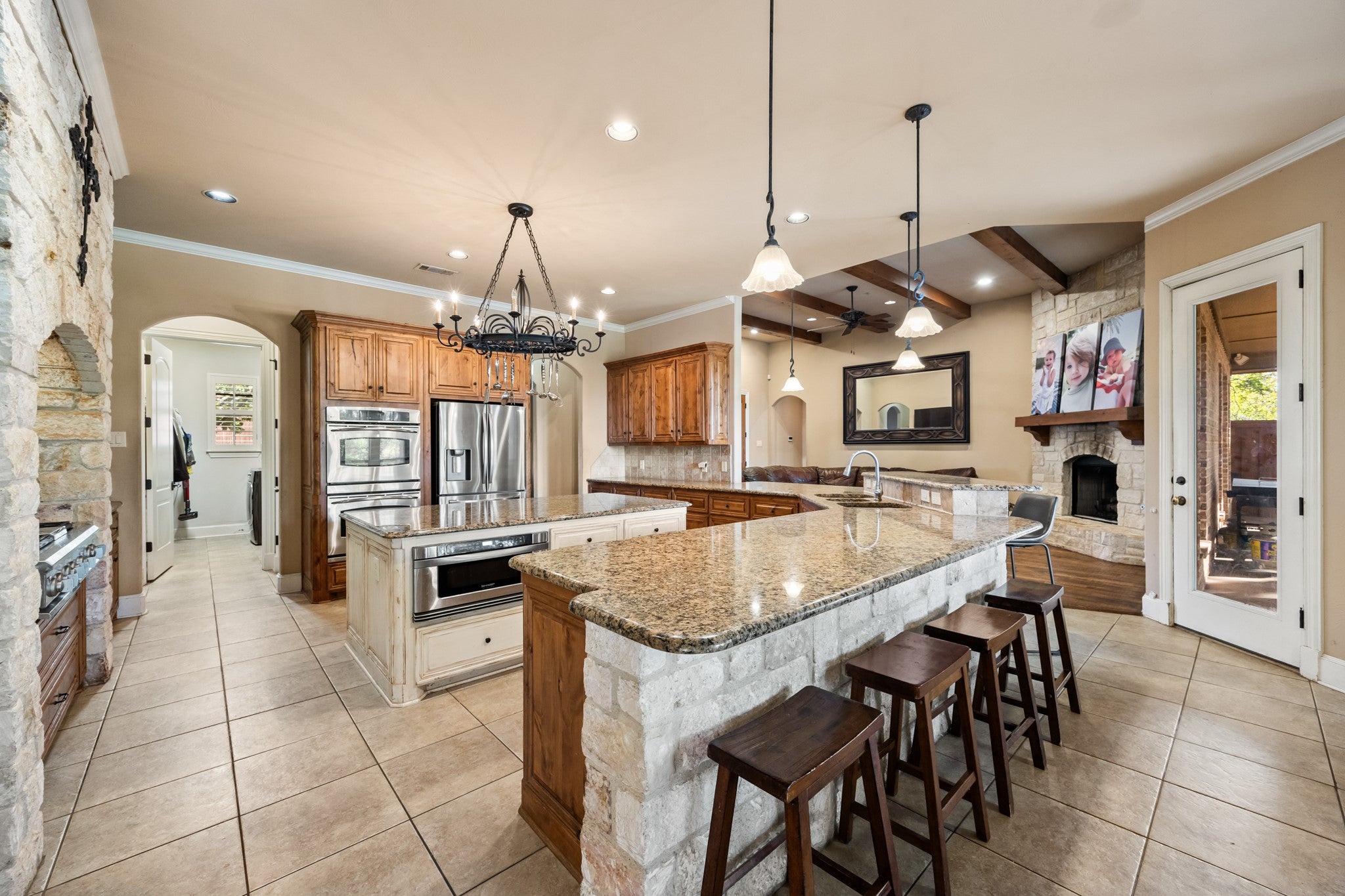 Midlothian, Texas, 76065, United States, 4 Bedrooms Bedrooms, ,4 BathroomsBathrooms,Residential,Active,1992317