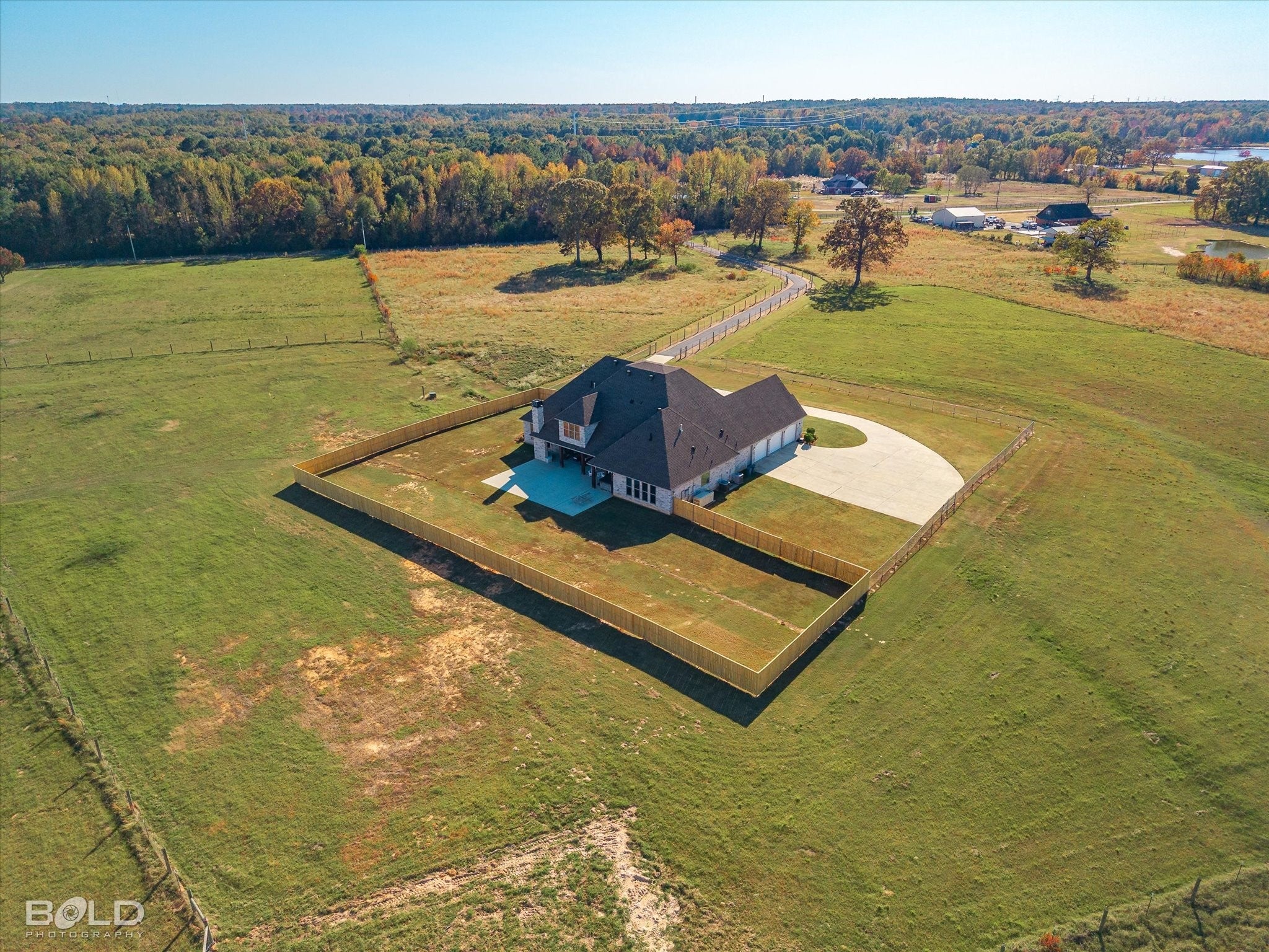 Shreveport, Louisiana, 71107, United States, 4 Bedrooms Bedrooms, ,5 BathroomsBathrooms,Residential,Active,1990582