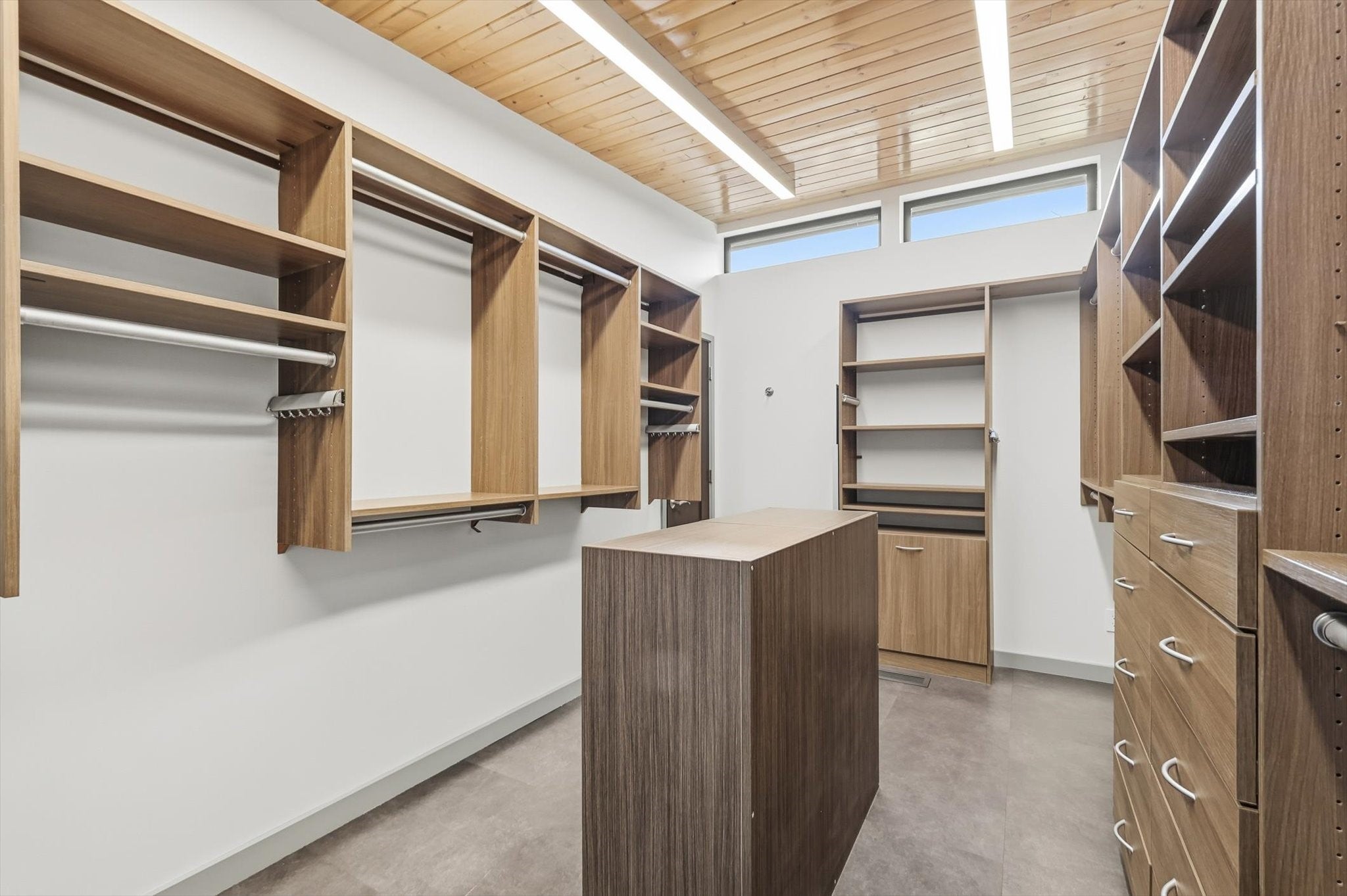 Dallas, Texas, 75218, United States, 3 Bedrooms Bedrooms, ,2 BathroomsBathrooms,Residential,Active,2010190