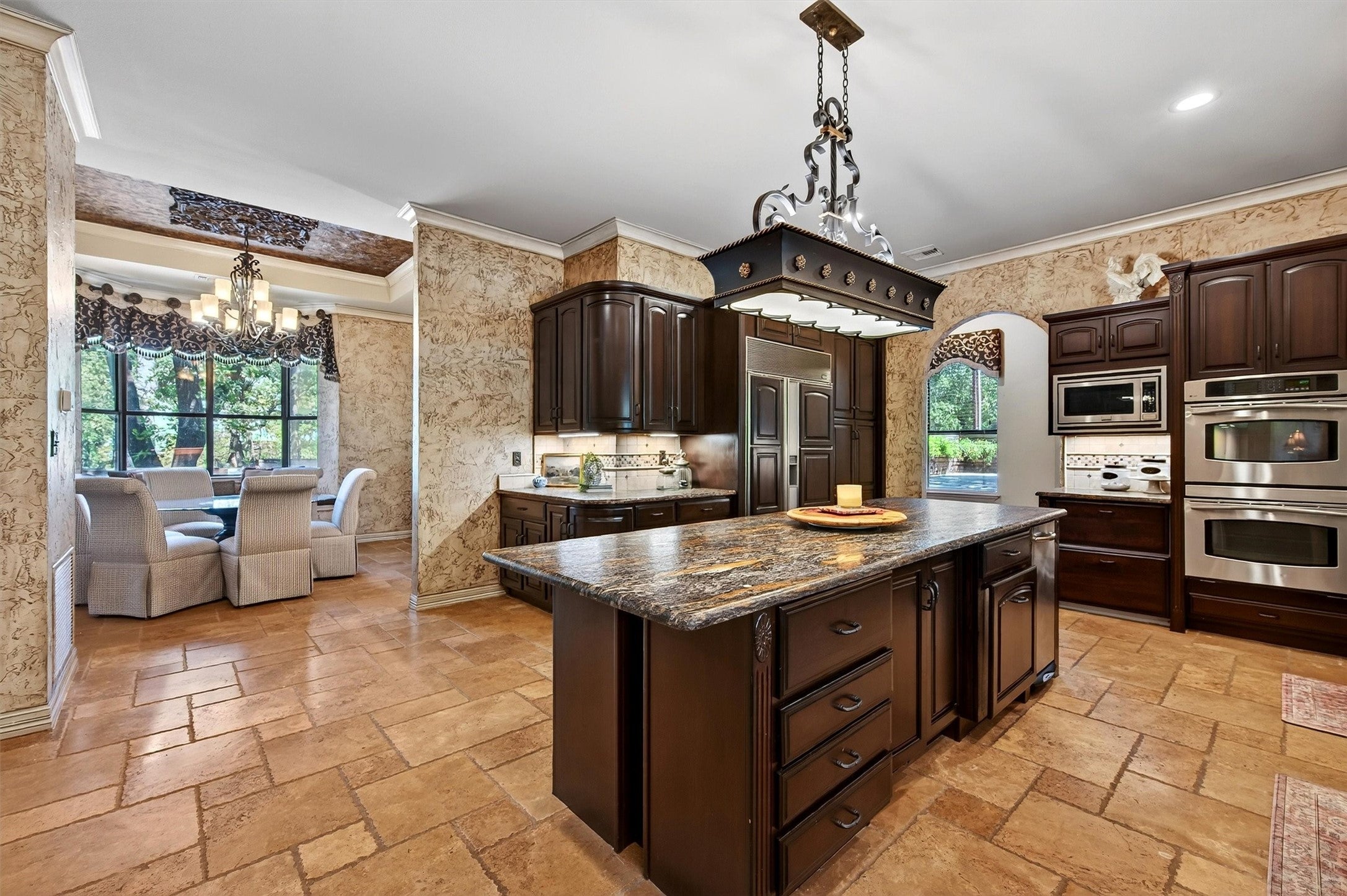 Pottsboro, Texas, 75076, United States, 5 Bedrooms Bedrooms, ,6 BathroomsBathrooms,Residential,Active,1953378