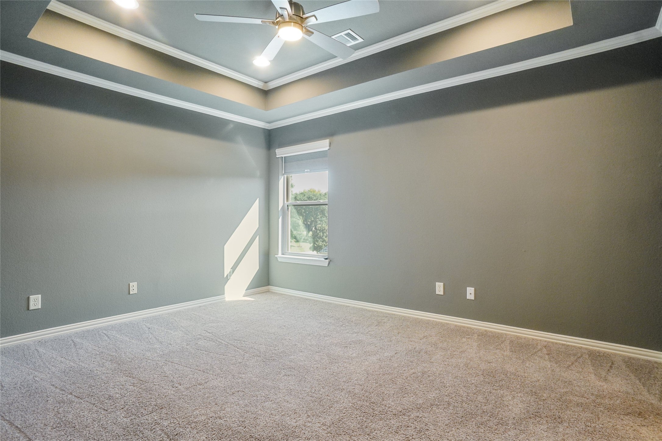 Southlake, Texas, 76092, United States, 4 Bedrooms Bedrooms, ,4 BathroomsBathrooms,Residential,Active,1962191