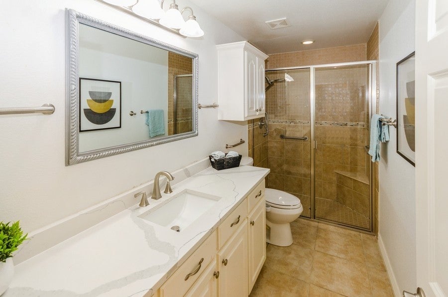 Rockwall, Texas, 75032, United States, 5 Bedrooms Bedrooms, ,4 BathroomsBathrooms,Residential,Active,1936444