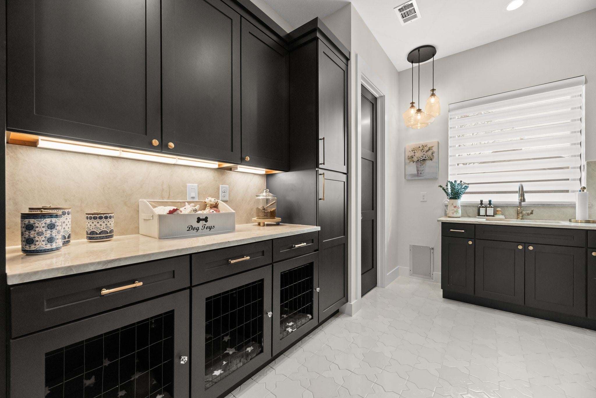 Corsicana, Texas, 75109, United States, 4 Bedrooms Bedrooms, ,5 BathroomsBathrooms,Residential,Active,2009808