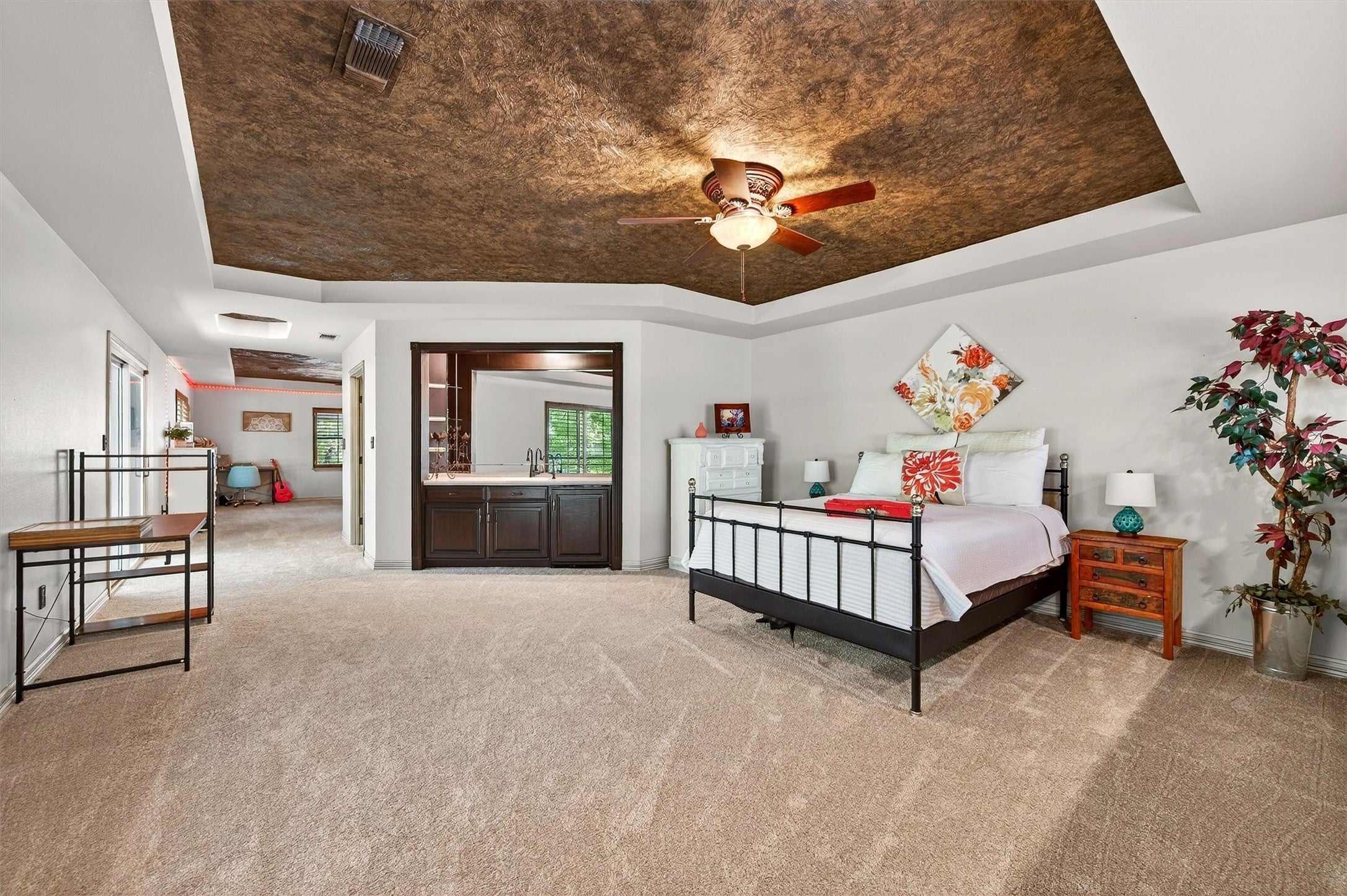 Pottsboro, Texas, 75076, United States, 5 Bedrooms Bedrooms, ,6 BathroomsBathrooms,Residential,Active,1953378