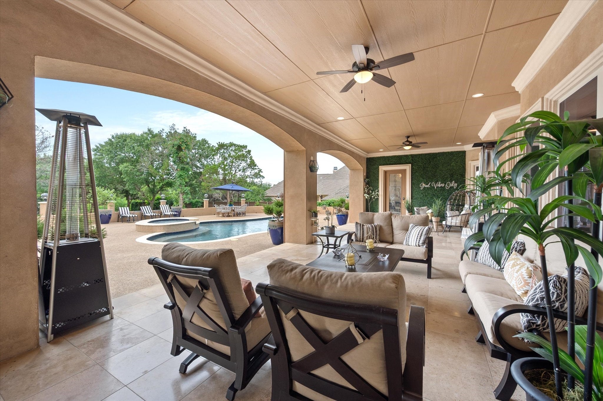 Cedar Hill, Texas, 75104, United States, 6 Bedrooms Bedrooms, ,8 BathroomsBathrooms,Residential,Active,1964299