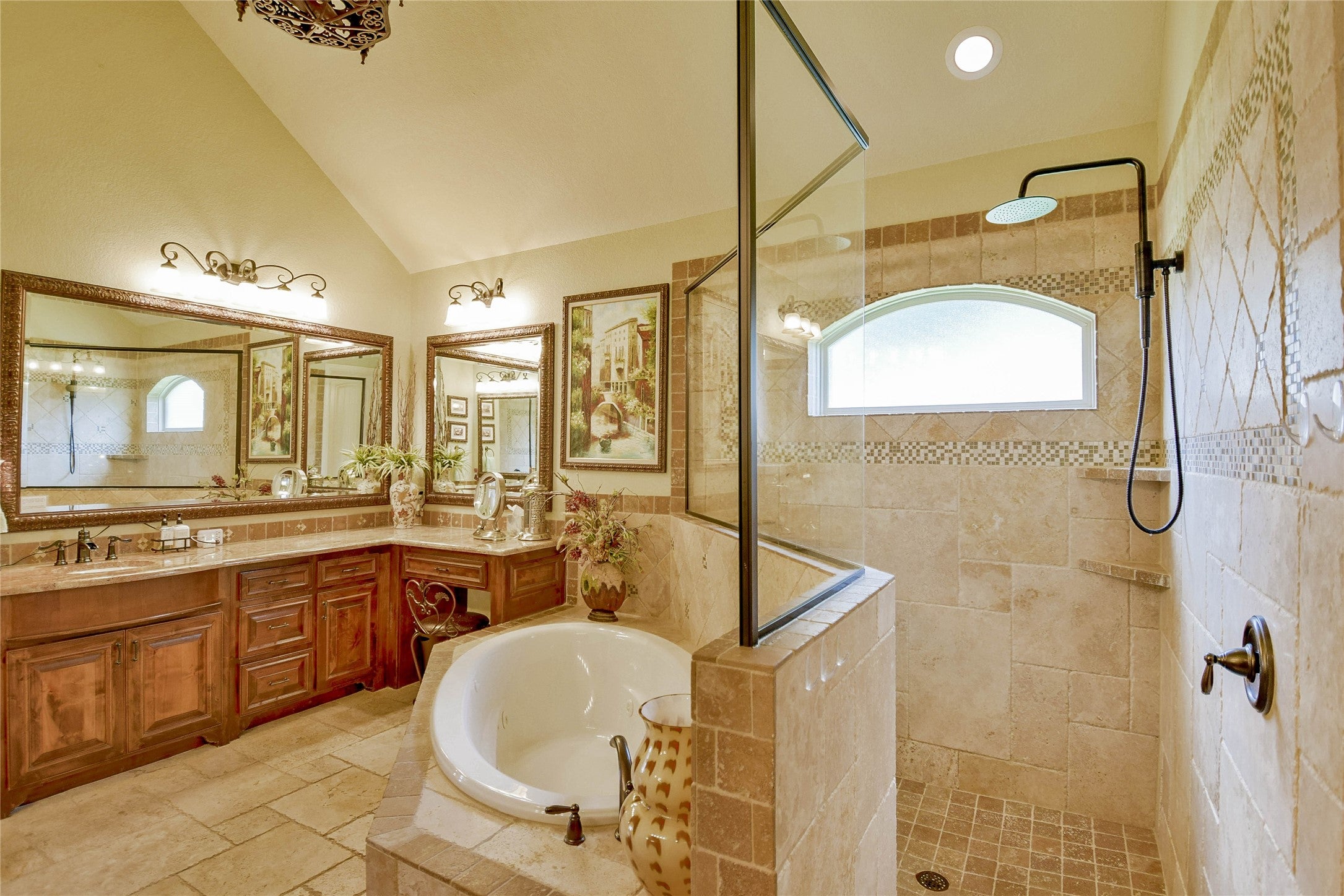 Granbury, Texas, 76048, United States, 4 Bedrooms Bedrooms, ,3 BathroomsBathrooms,Residential,Active,1929707