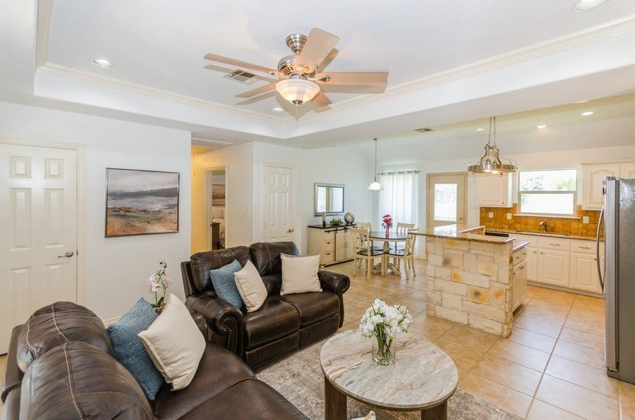 Rockwall, Texas, 75032, United States, 5 Bedrooms Bedrooms, ,4 BathroomsBathrooms,Residential,Active,1936444