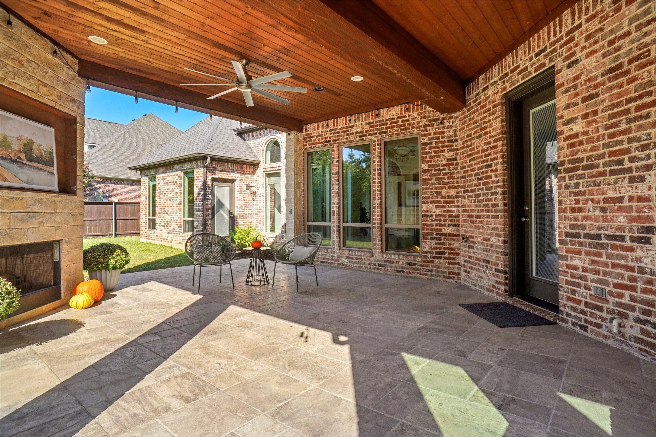 Southlake, Texas, 76092, United States, 4 Bedrooms Bedrooms, ,4 BathroomsBathrooms,Residential,Active,1962191