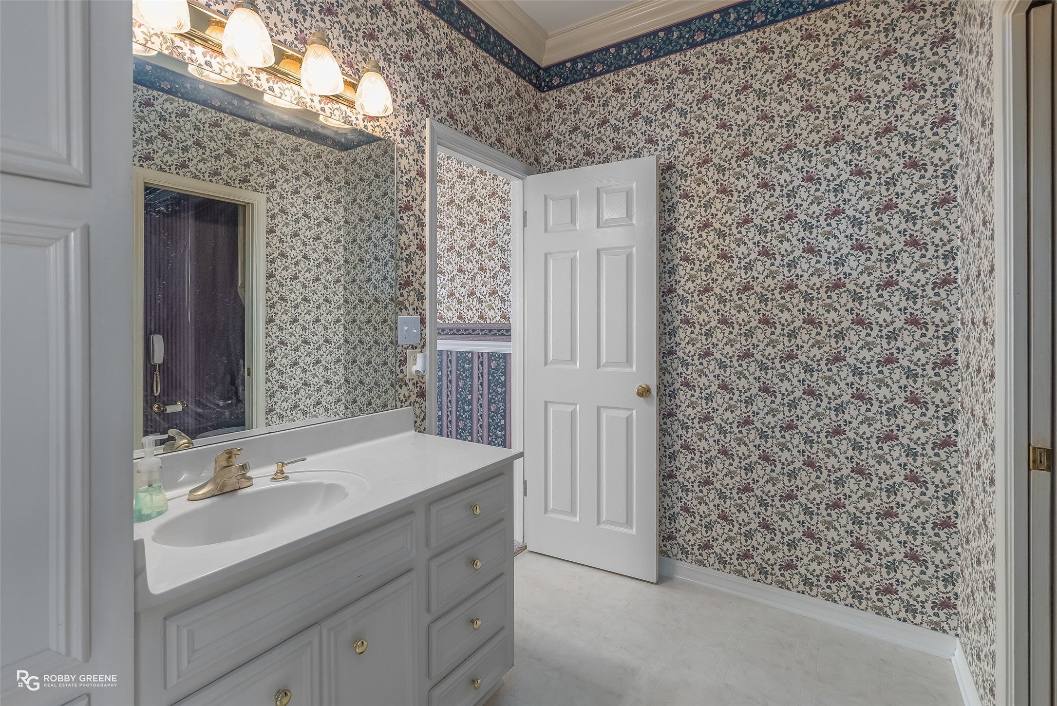 Shreveport, Louisiana, 71119, United States, 4 Bedrooms Bedrooms, ,4 BathroomsBathrooms,Residential,Active,1990608