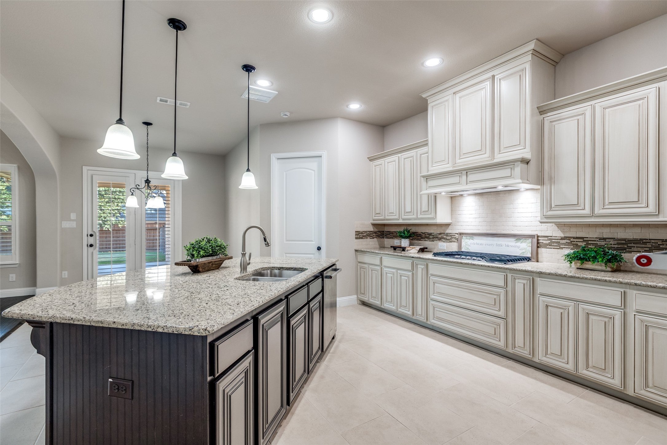 Frisco, Texas, 75033, United States, 5 Bedrooms Bedrooms, ,5 BathroomsBathrooms,Residential,Active,1994954