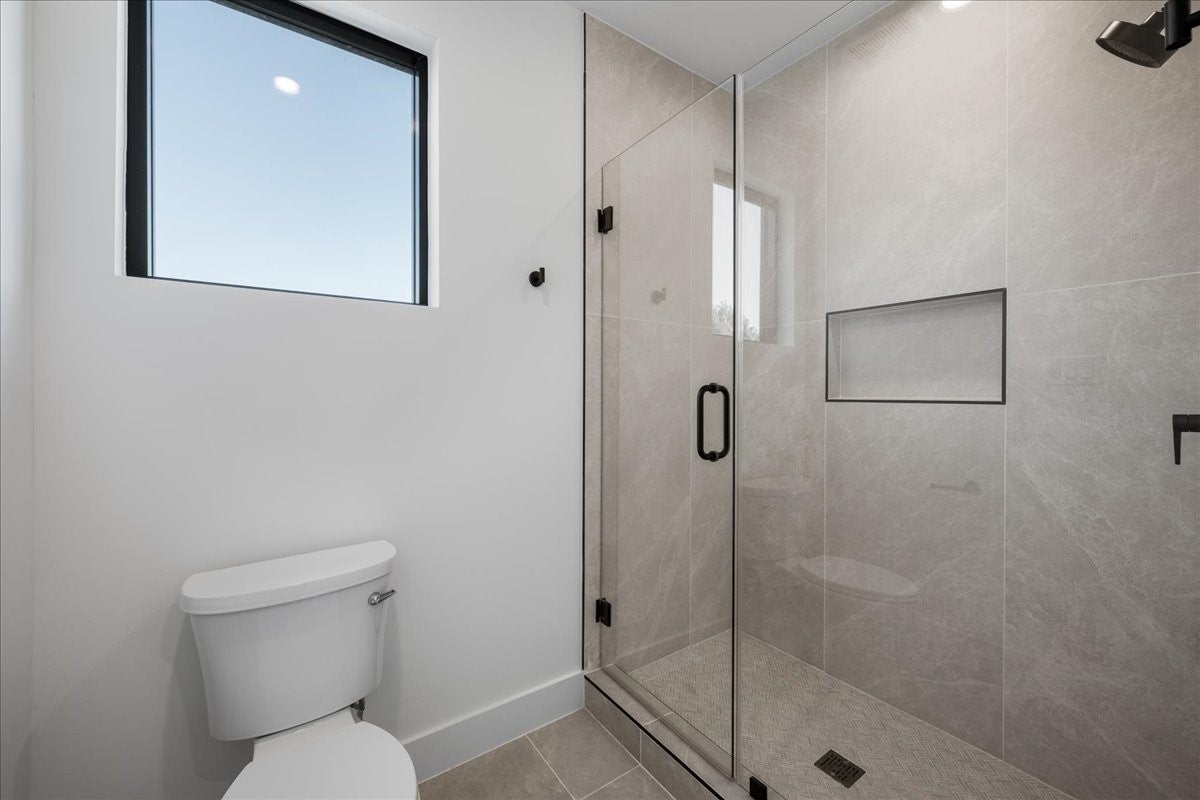 Dallas, Texas, 75204, United States, 4 Bedrooms Bedrooms, ,4 BathroomsBathrooms,Residential,Active,1929655