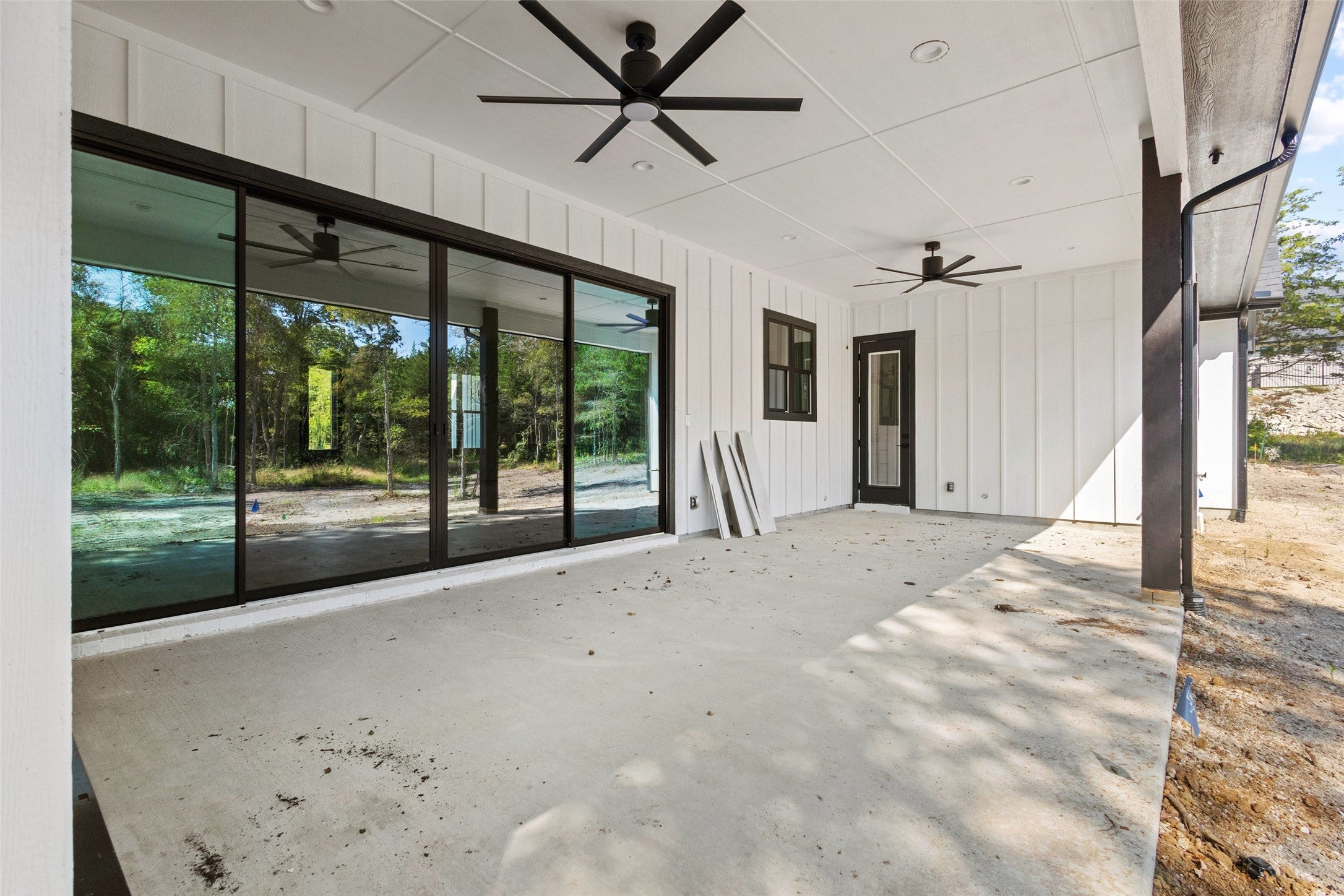 Van Alstyne, Texas, 75495, United States, 4 Bedrooms Bedrooms, ,4 BathroomsBathrooms,Residential,Active,1880019