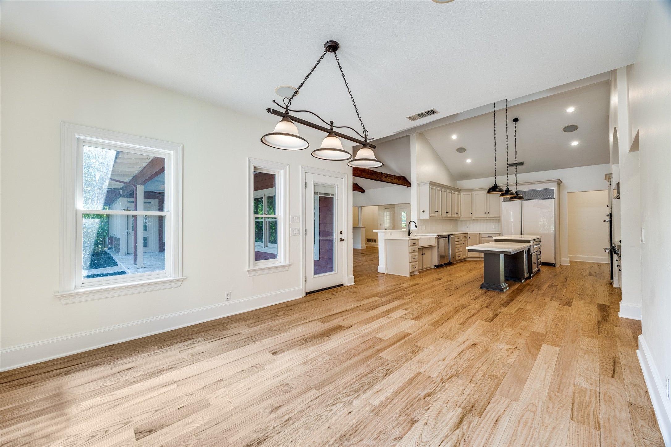 Mckinney, Texas, 75071, United States, 5 Bedrooms Bedrooms, ,6 BathroomsBathrooms,Residential,Active,1946319